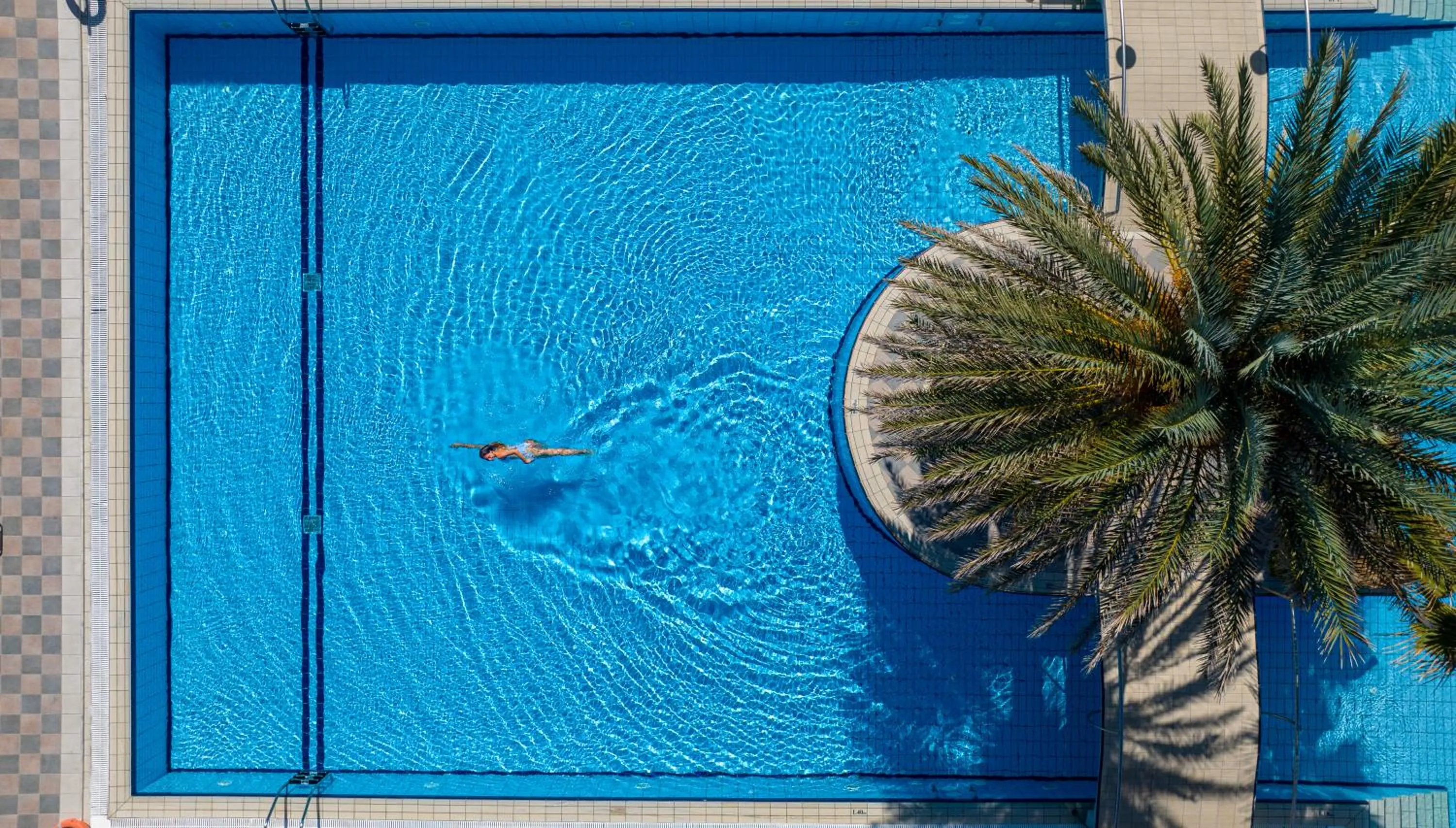 Swimming pool in Hydramis Palace Beach Resort