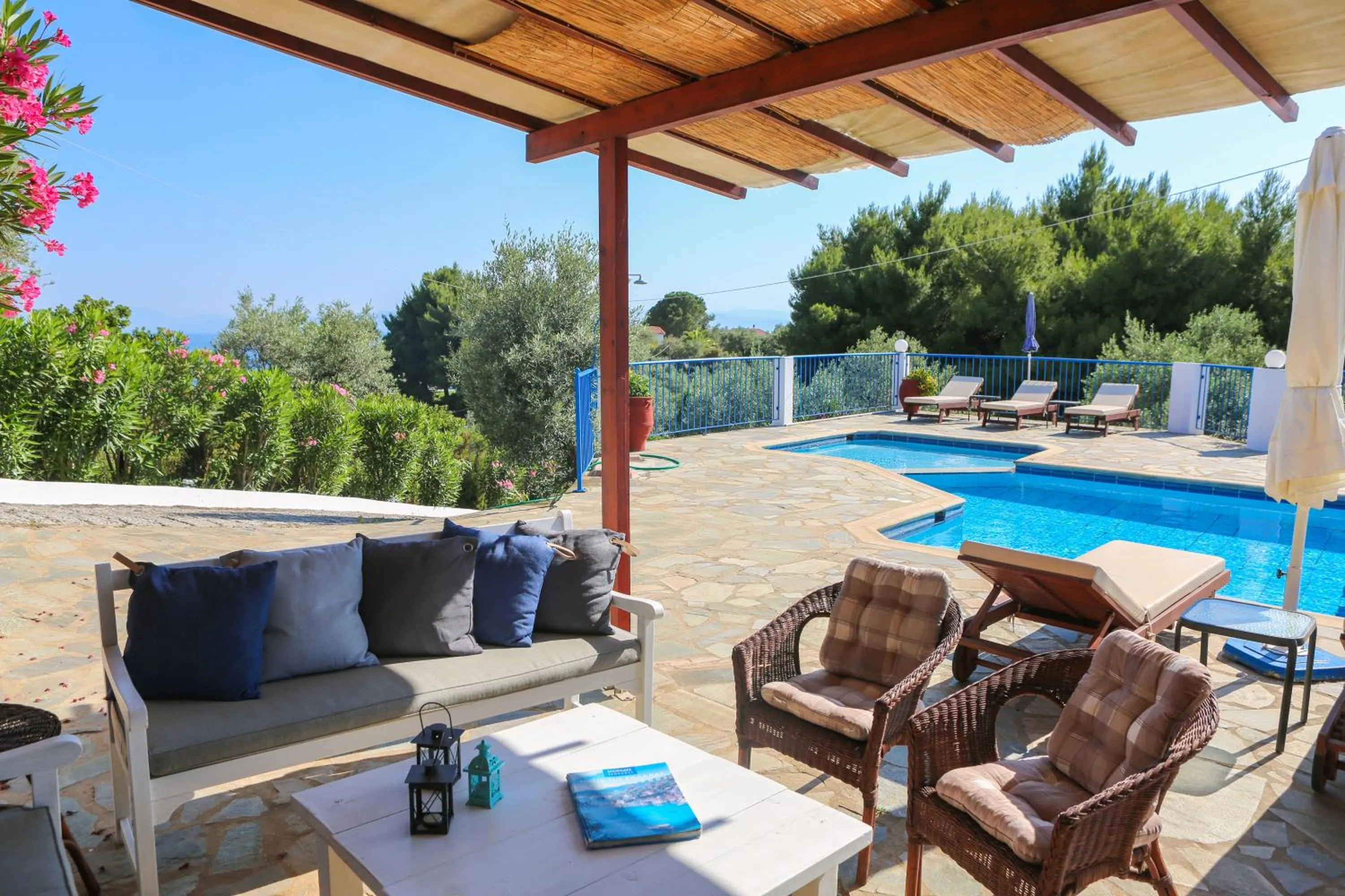 Lounge or bar in Angelina Studios