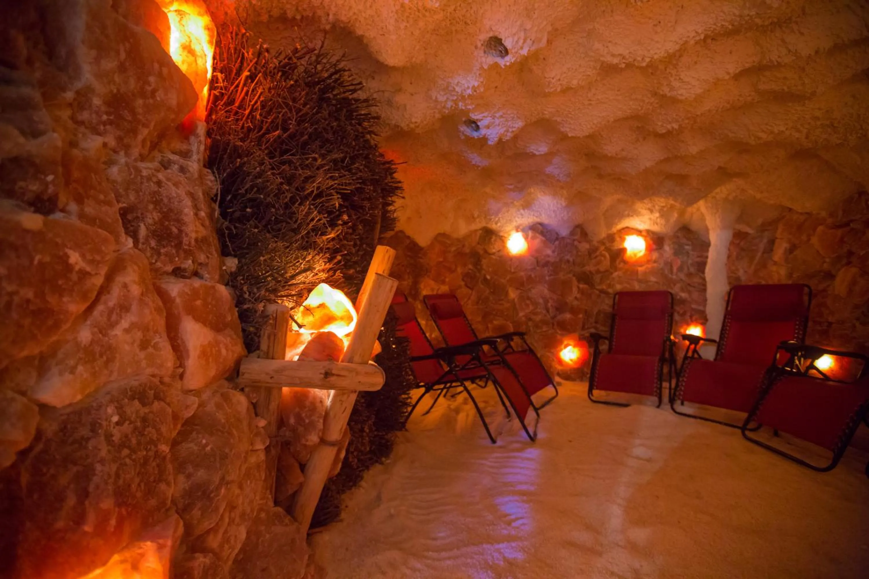 Area and facilities in Atol Spa