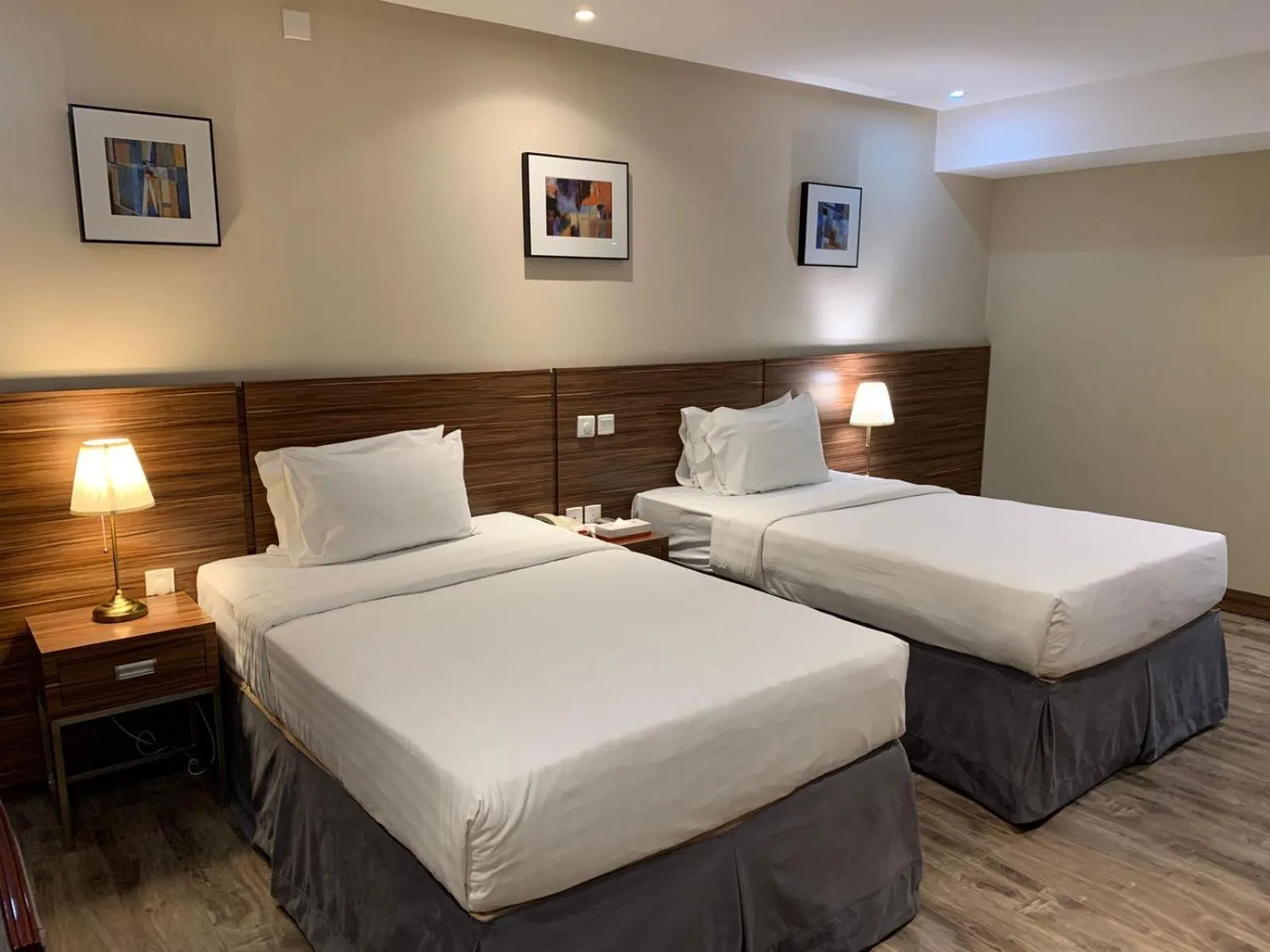 Bed in Al Safwah Orchid Hotel