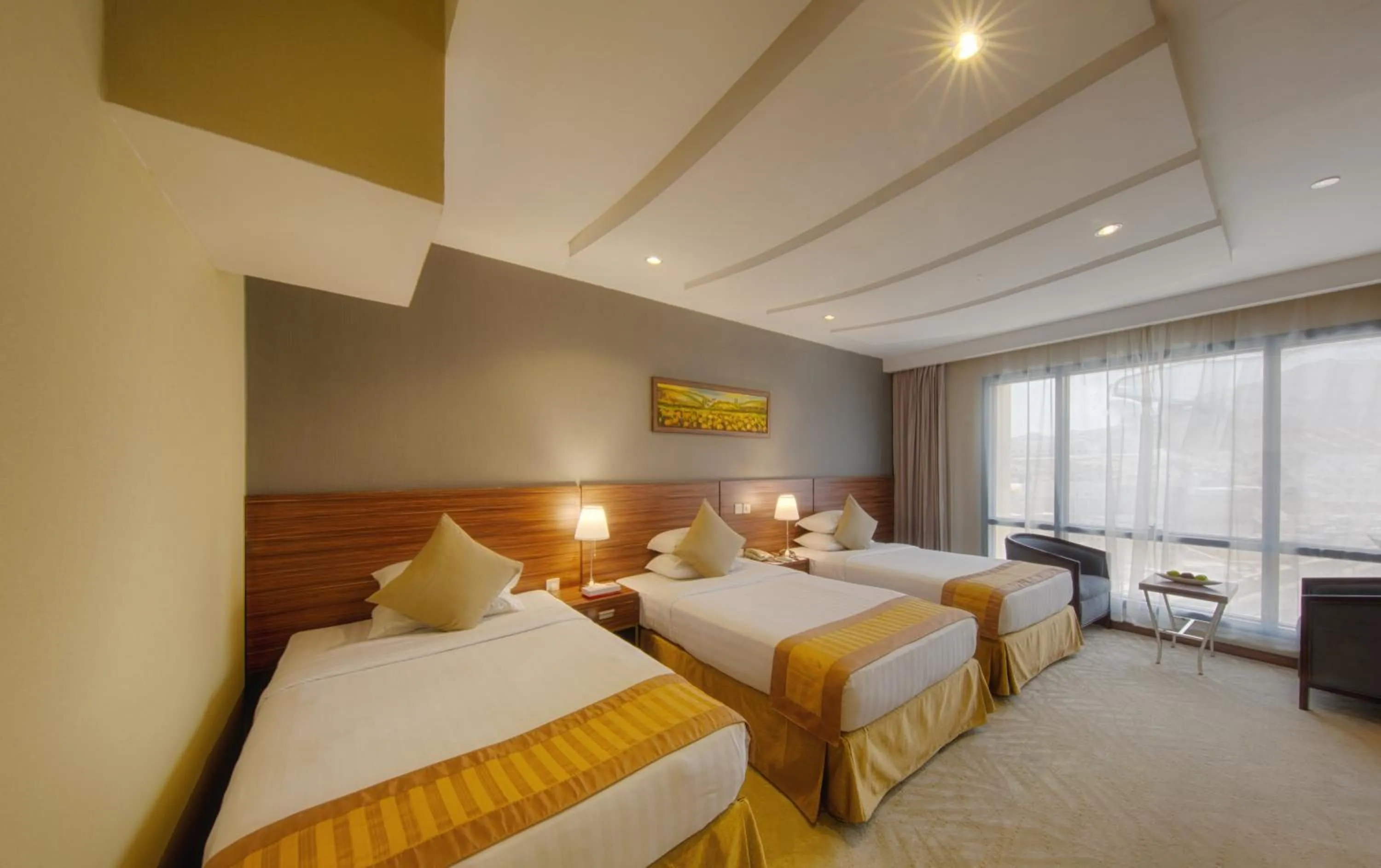 Bed in Al Safwah Orchid Hotel