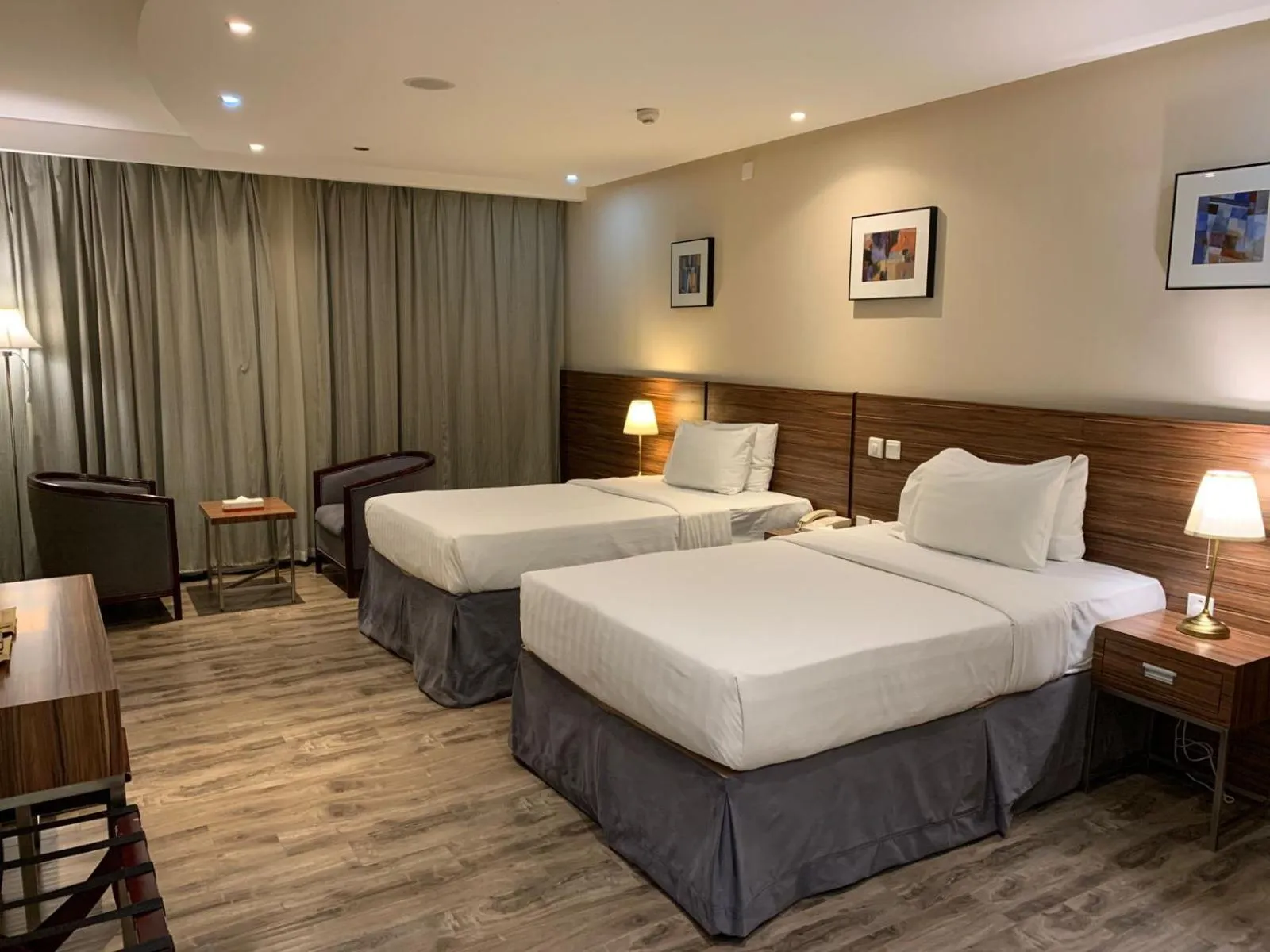 Bed in Al Safwah Orchid Hotel