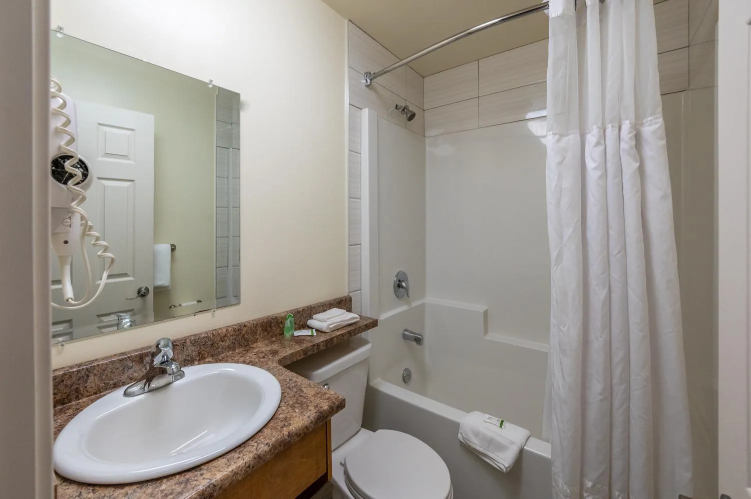 Sahara Courtyard Inn Penticton