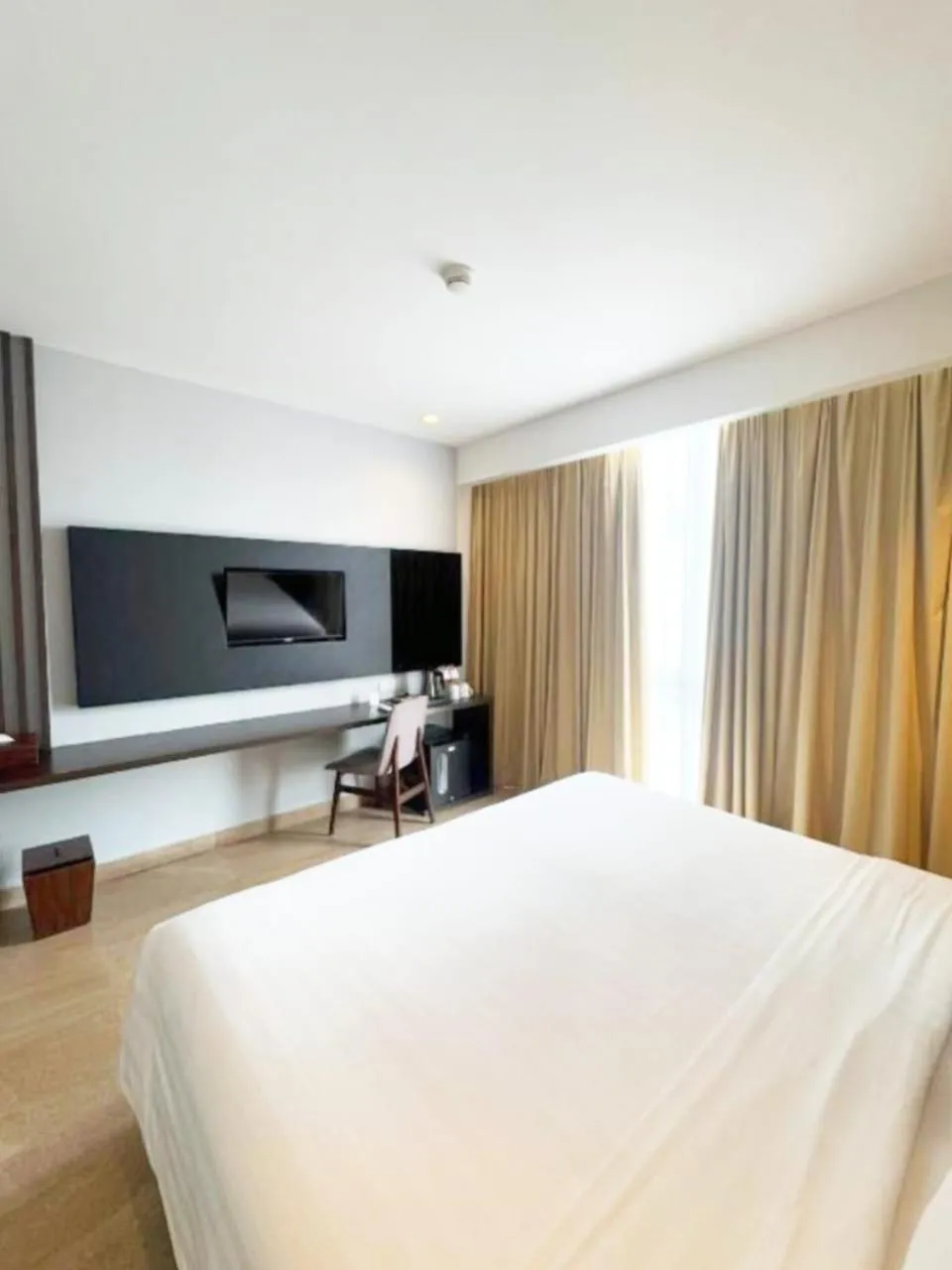 Bedroom, Bed in Laska Hotel Sukabumi