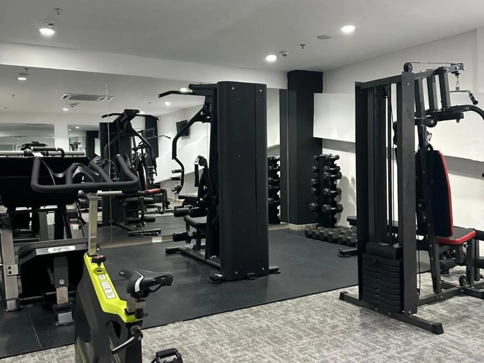 Fitness centre/facilities in Laska Hotel Sukabumi