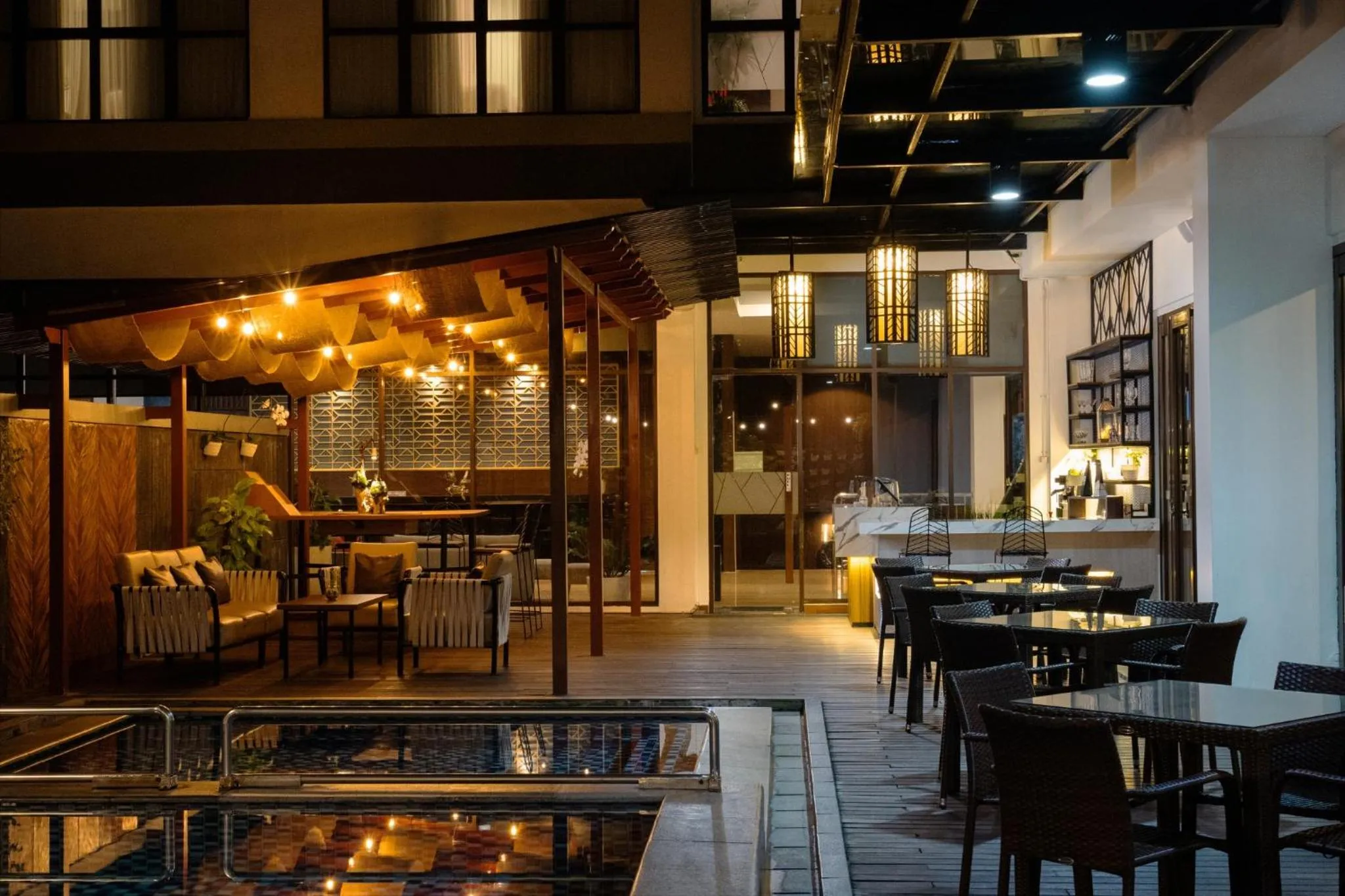 Restaurant/places to eat in Laska Hotel Sukabumi