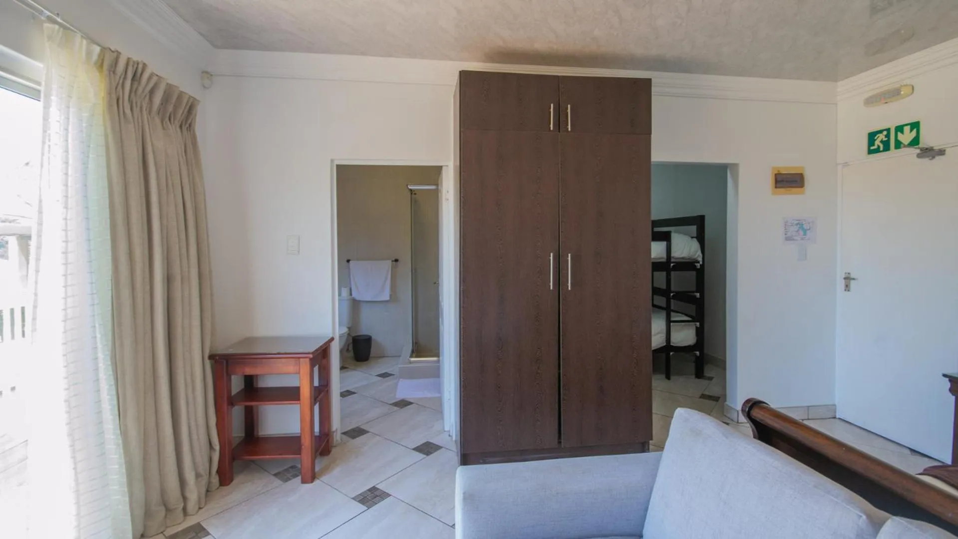 Bathroom, Bed in Falling Waters Guest House