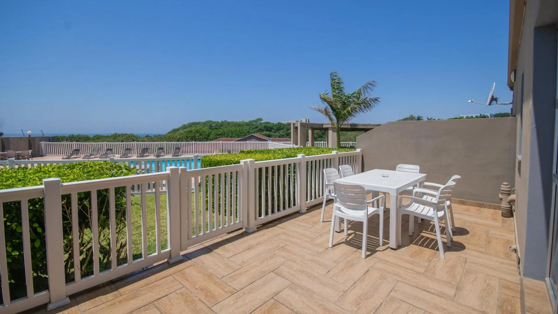 Property building in Falling Waters Guest House