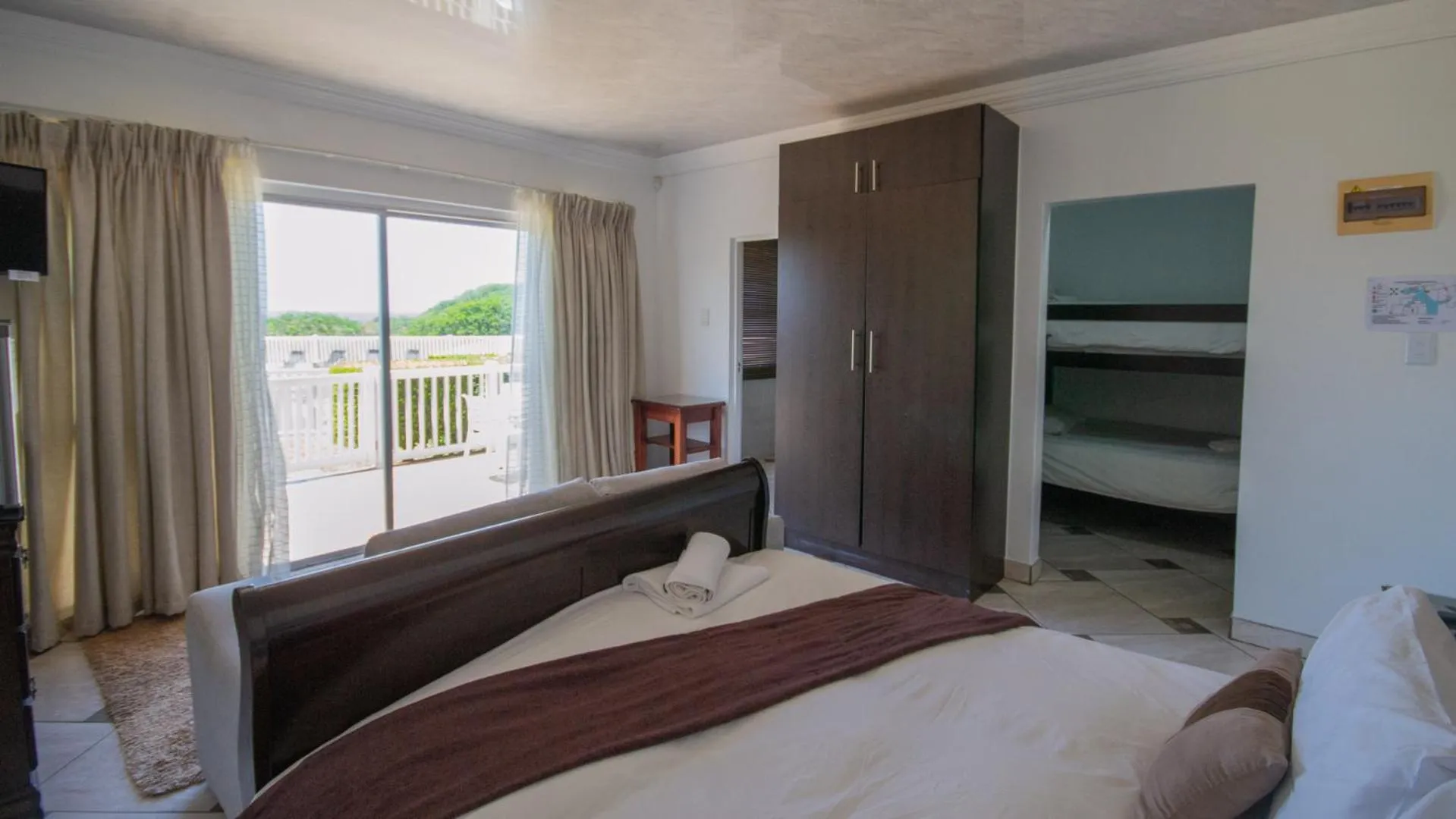 Patio, Bed in Falling Waters Guest House