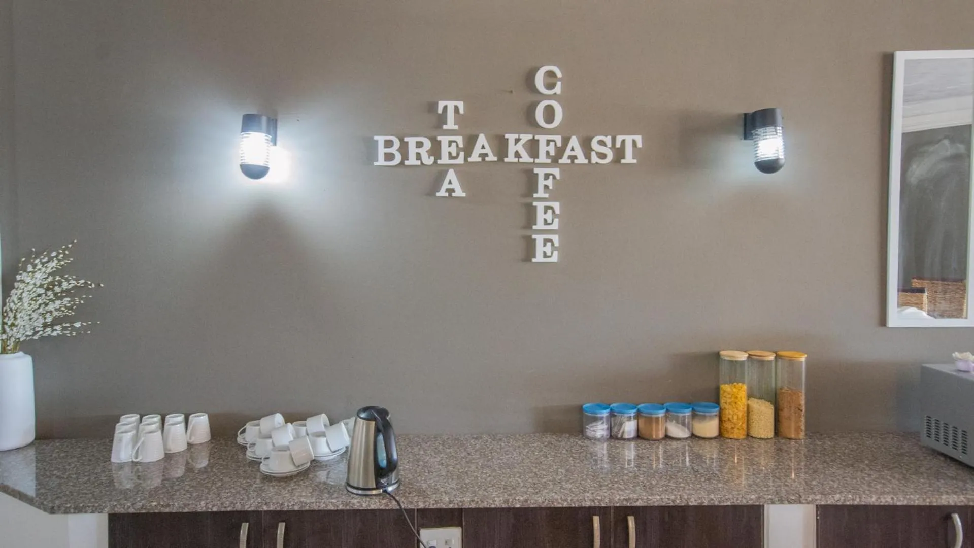 Breakfast in Falling Waters Guest House