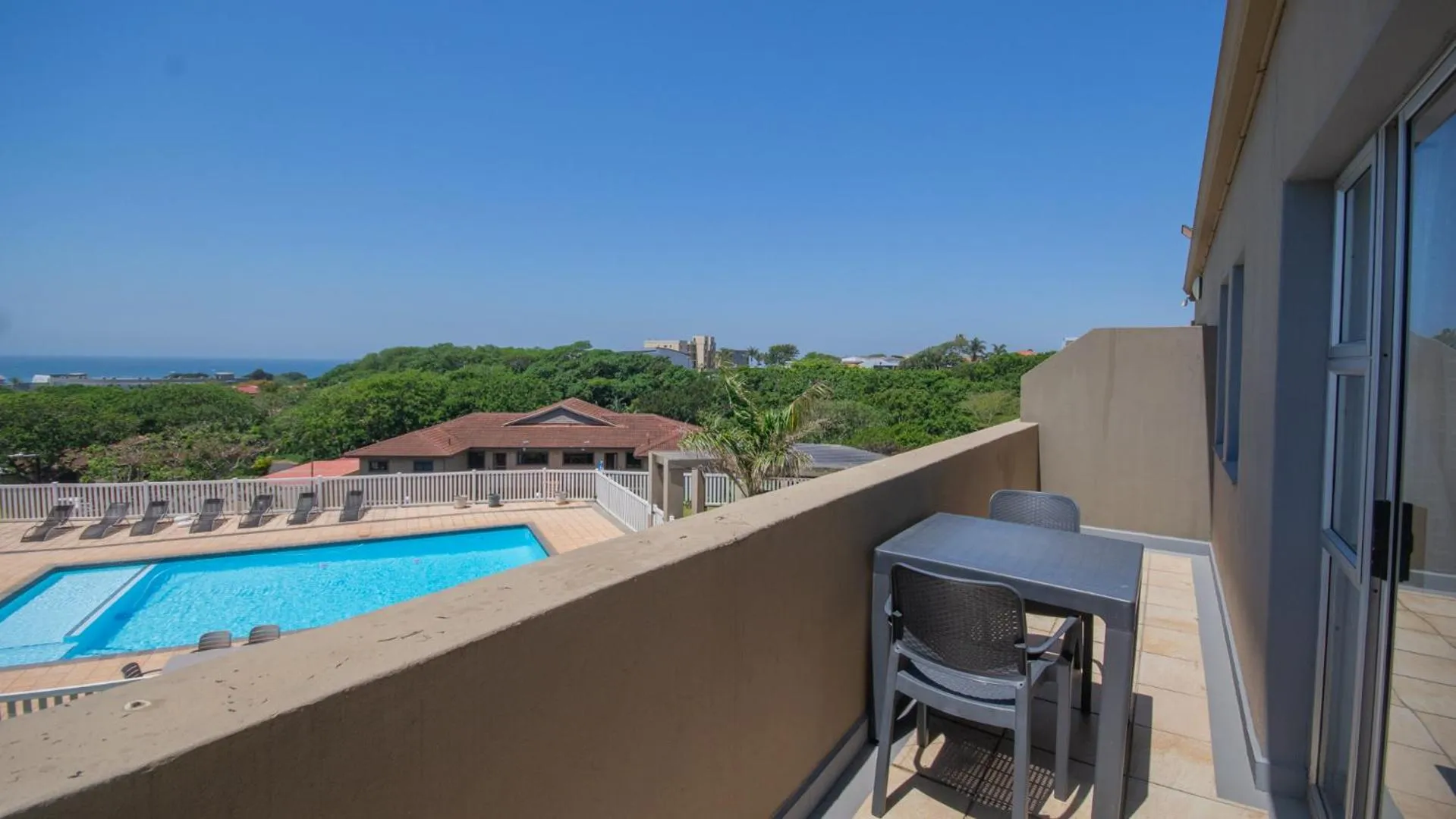 Property building in Falling Waters Guest House