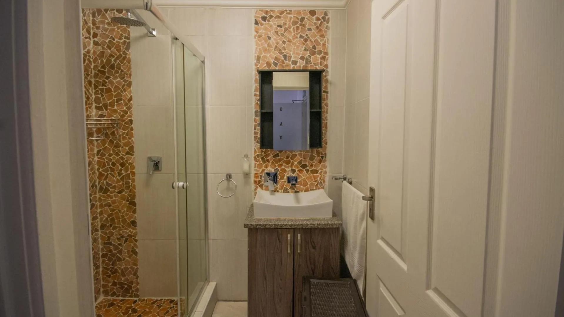 Bathroom in Falling Waters Guest House