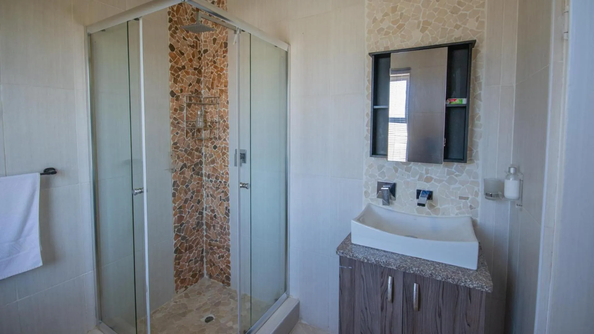 Bathroom in Falling Waters Guest House