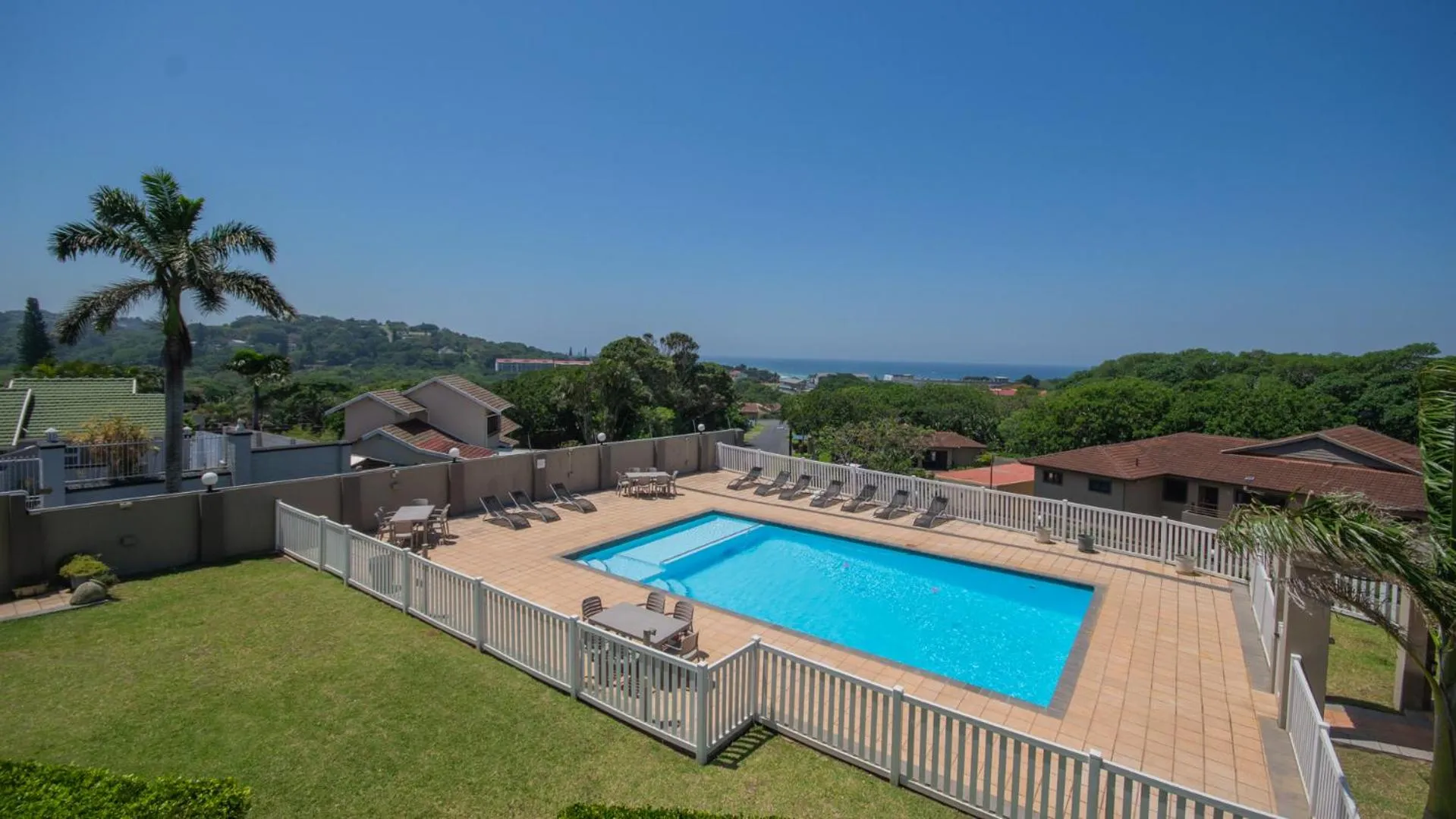 Property building in Falling Waters Guest House