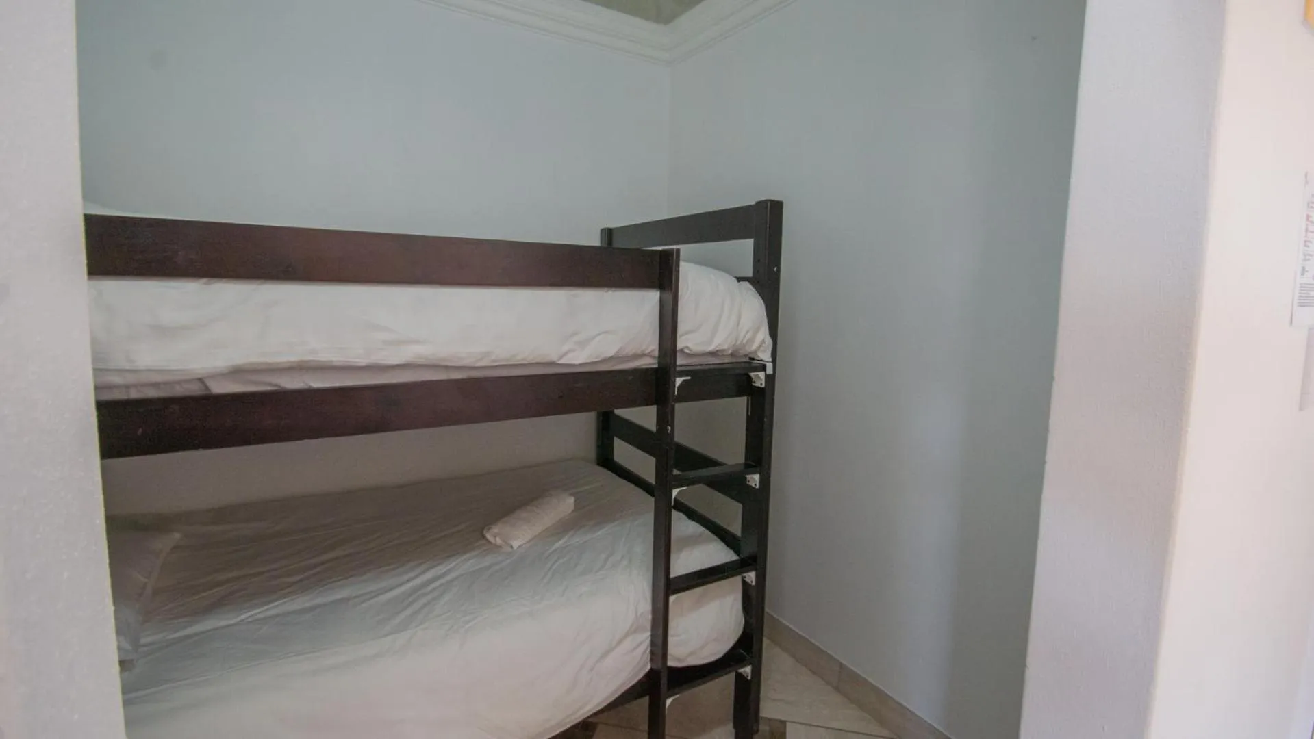 Bedroom, Bed in Falling Waters Guest House