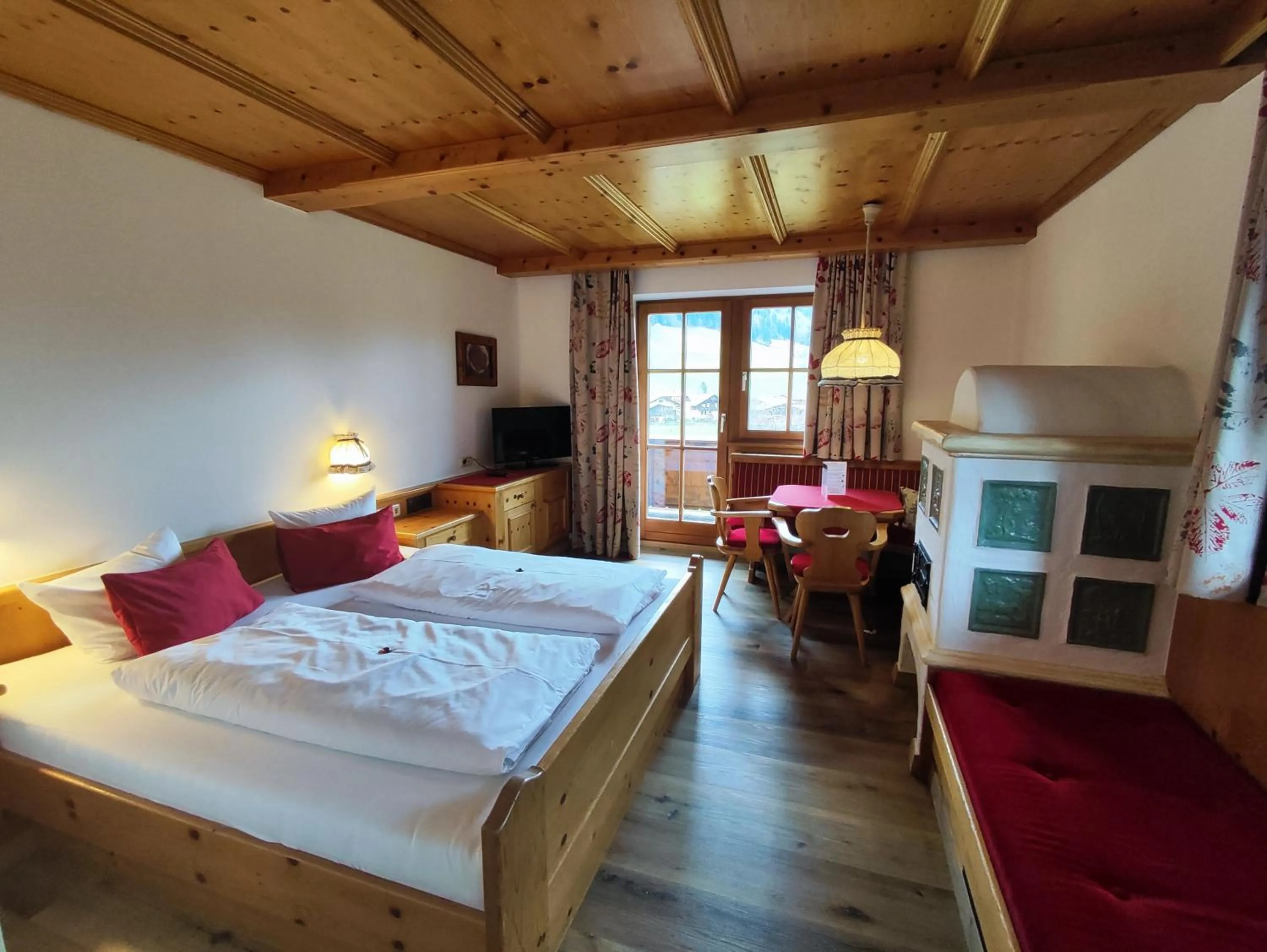 Photo of the whole room, Bed in Hotel Gut Kramerhof