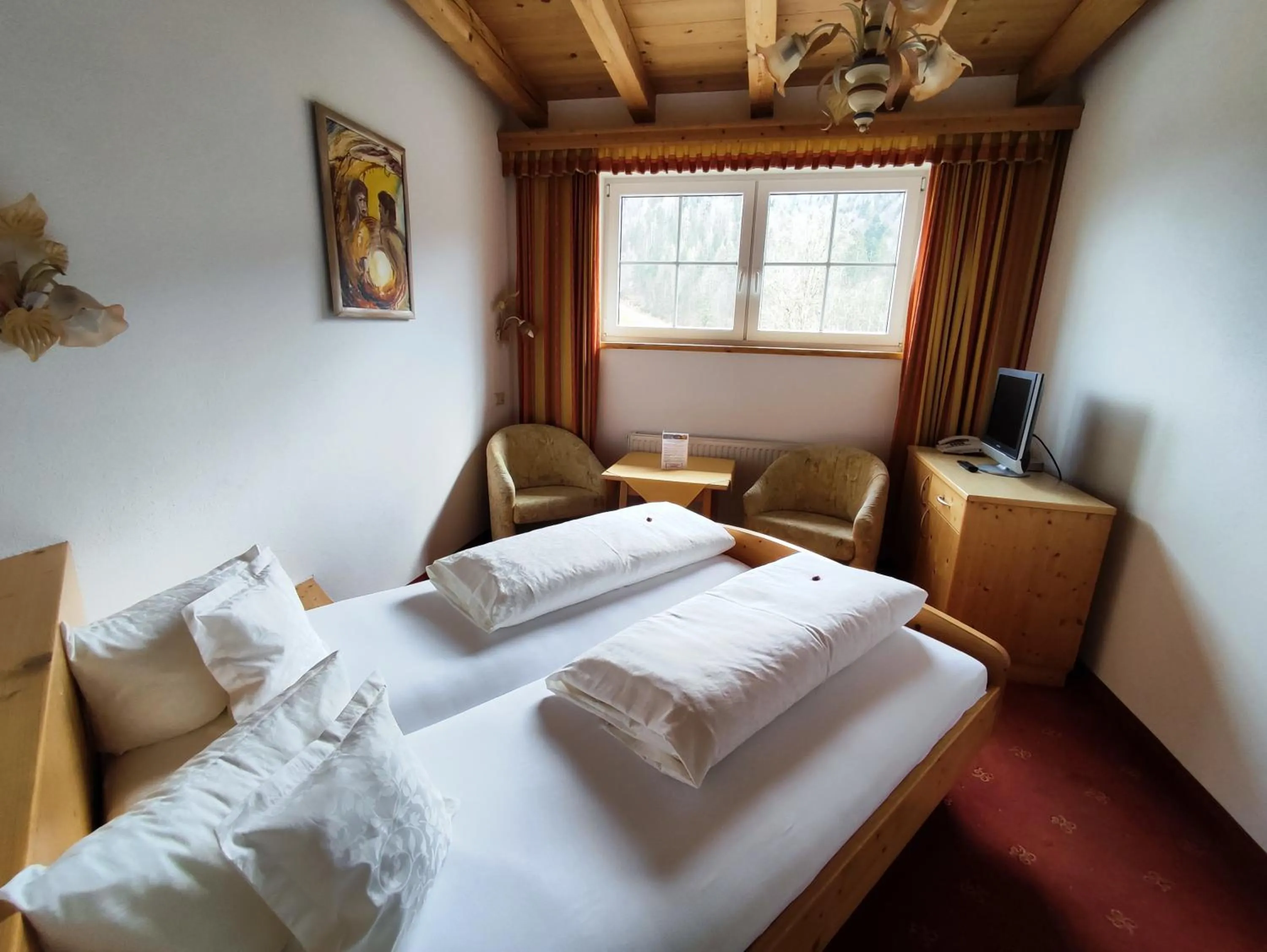 Photo of the whole room, Bed in Hotel Gut Kramerhof