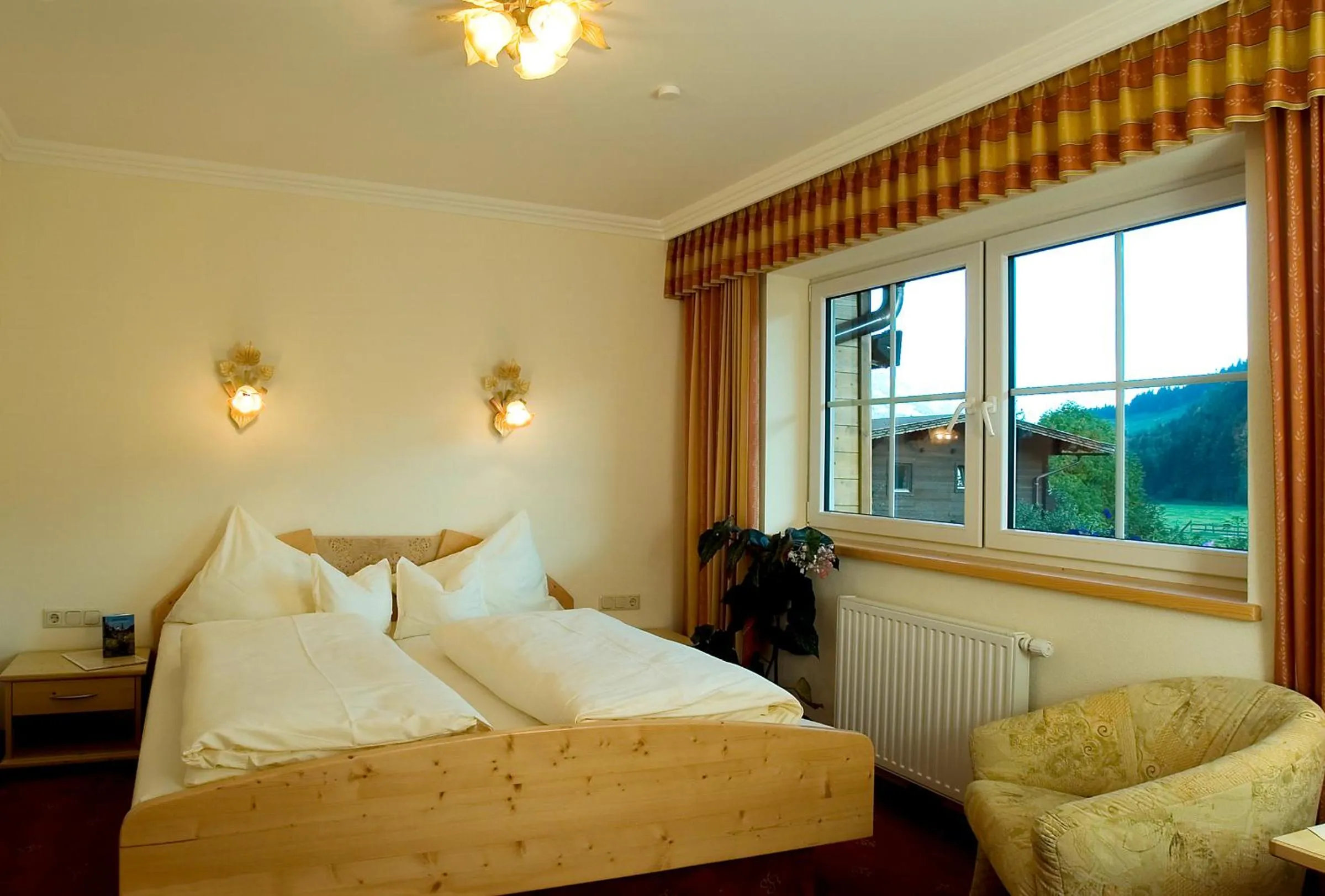 Bed in Hotel Gut Kramerhof