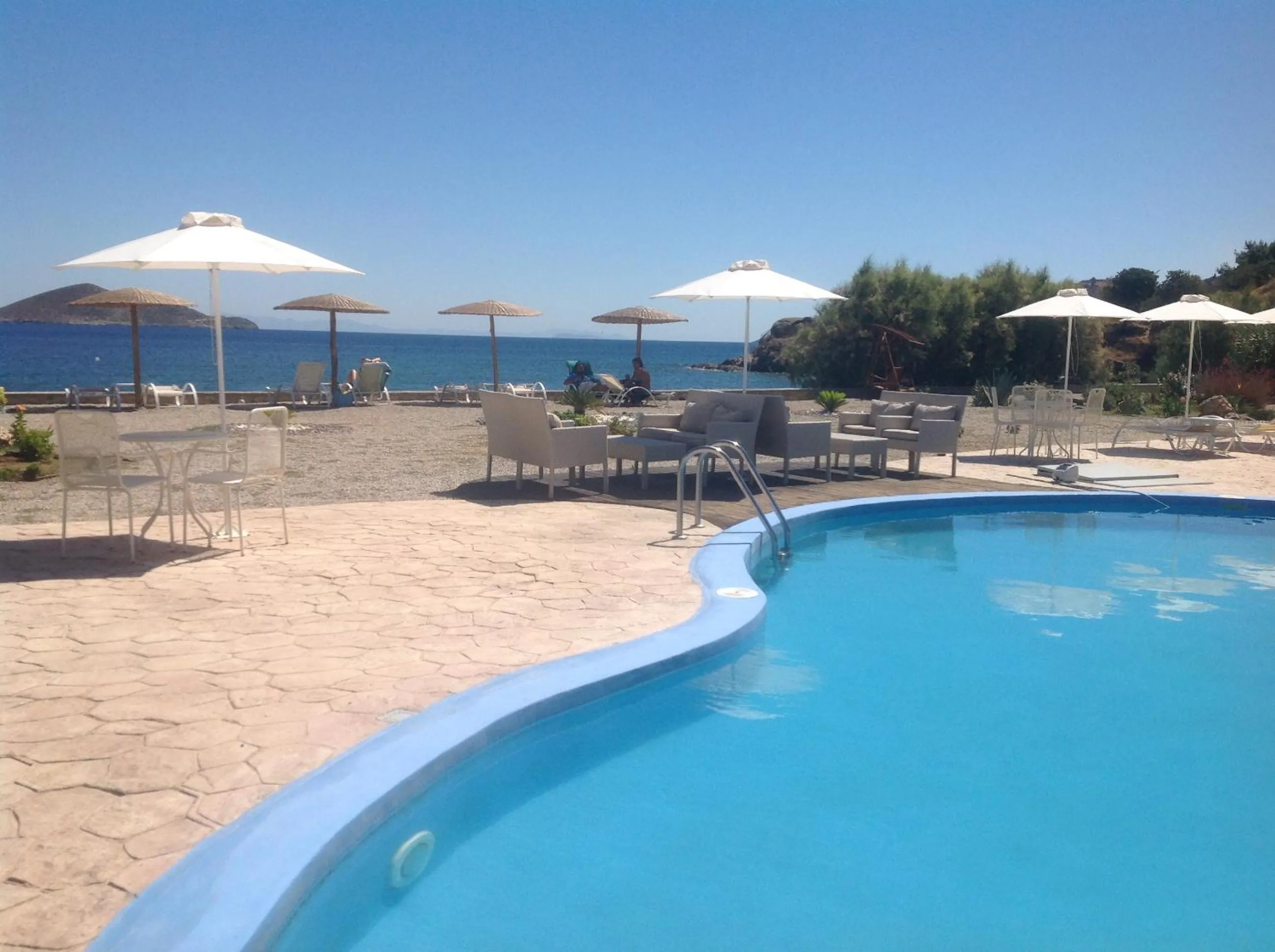 Patio in Tony's Beach Hotel