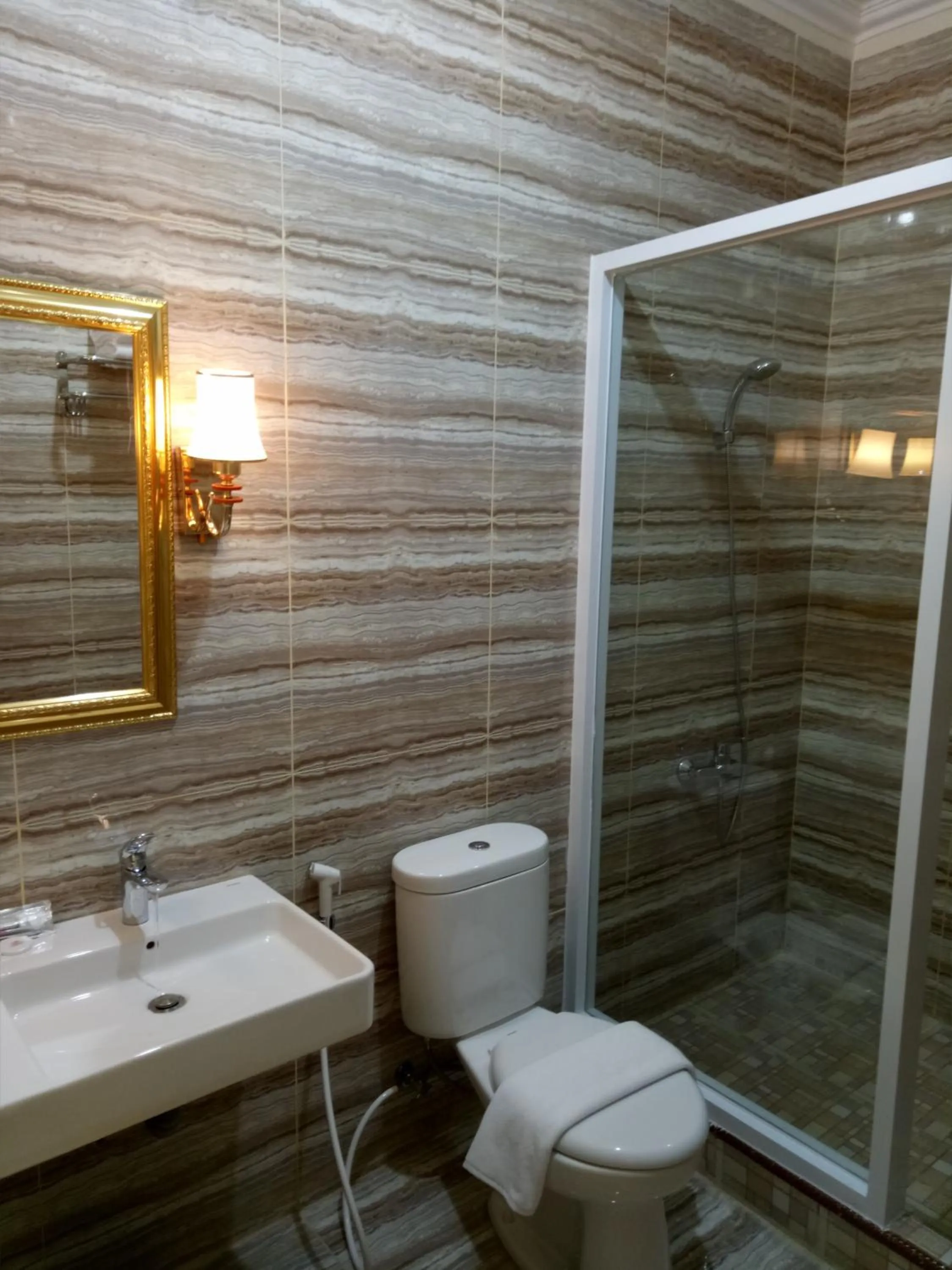 Grand Town Hotel Mandai