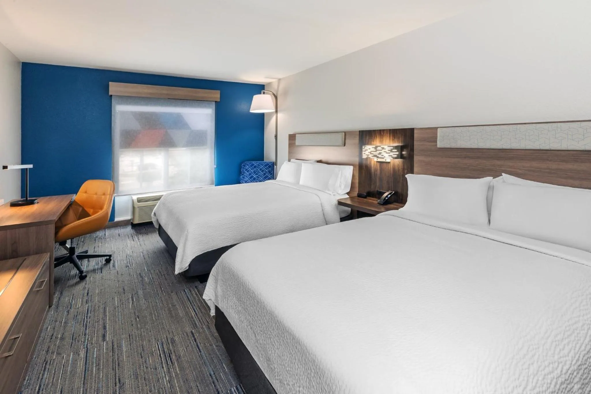 Photo of the whole room, Bed in Holiday Inn Express Vicksburg by IHG