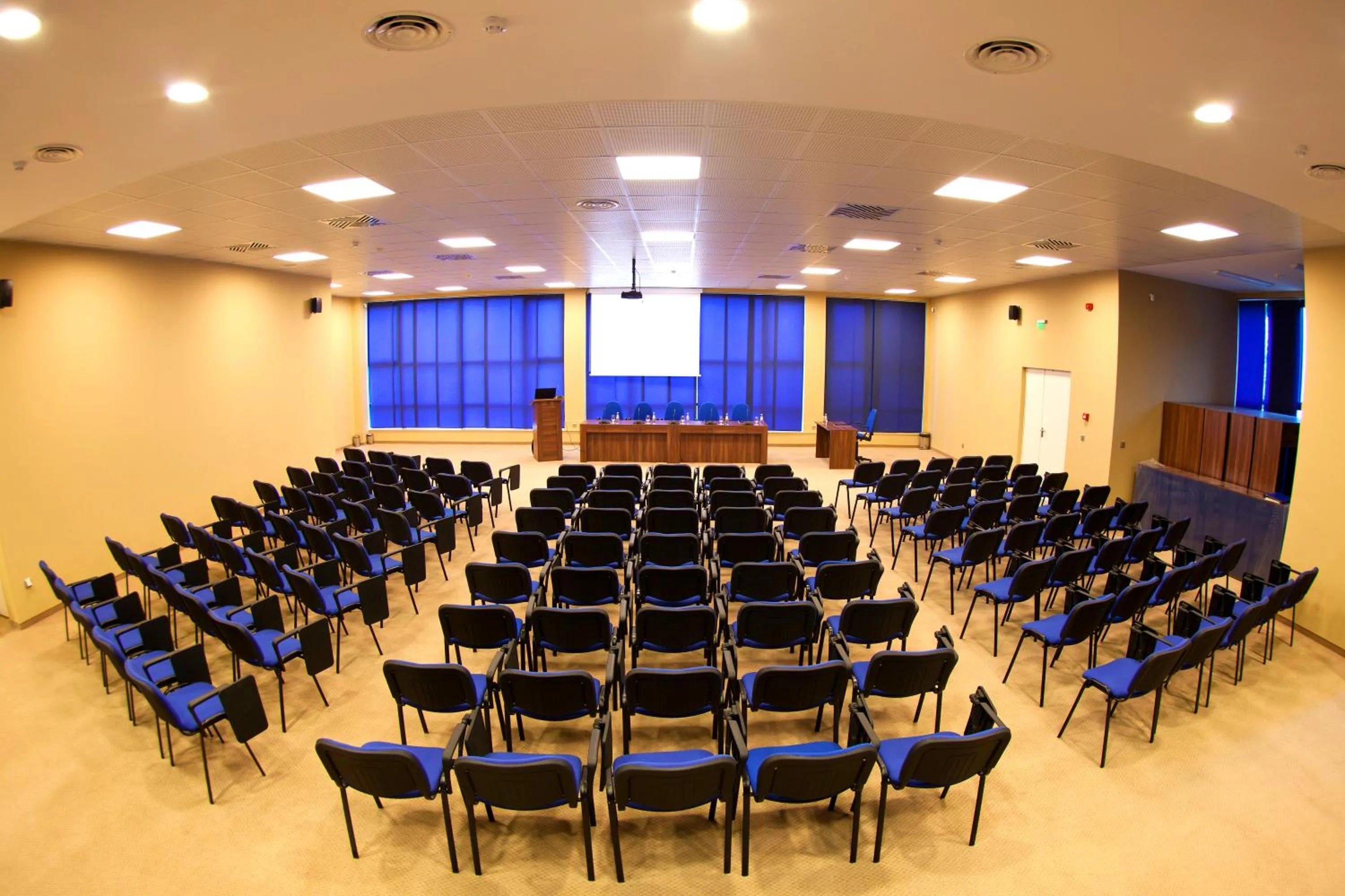 Business facilities in Grand Hotel