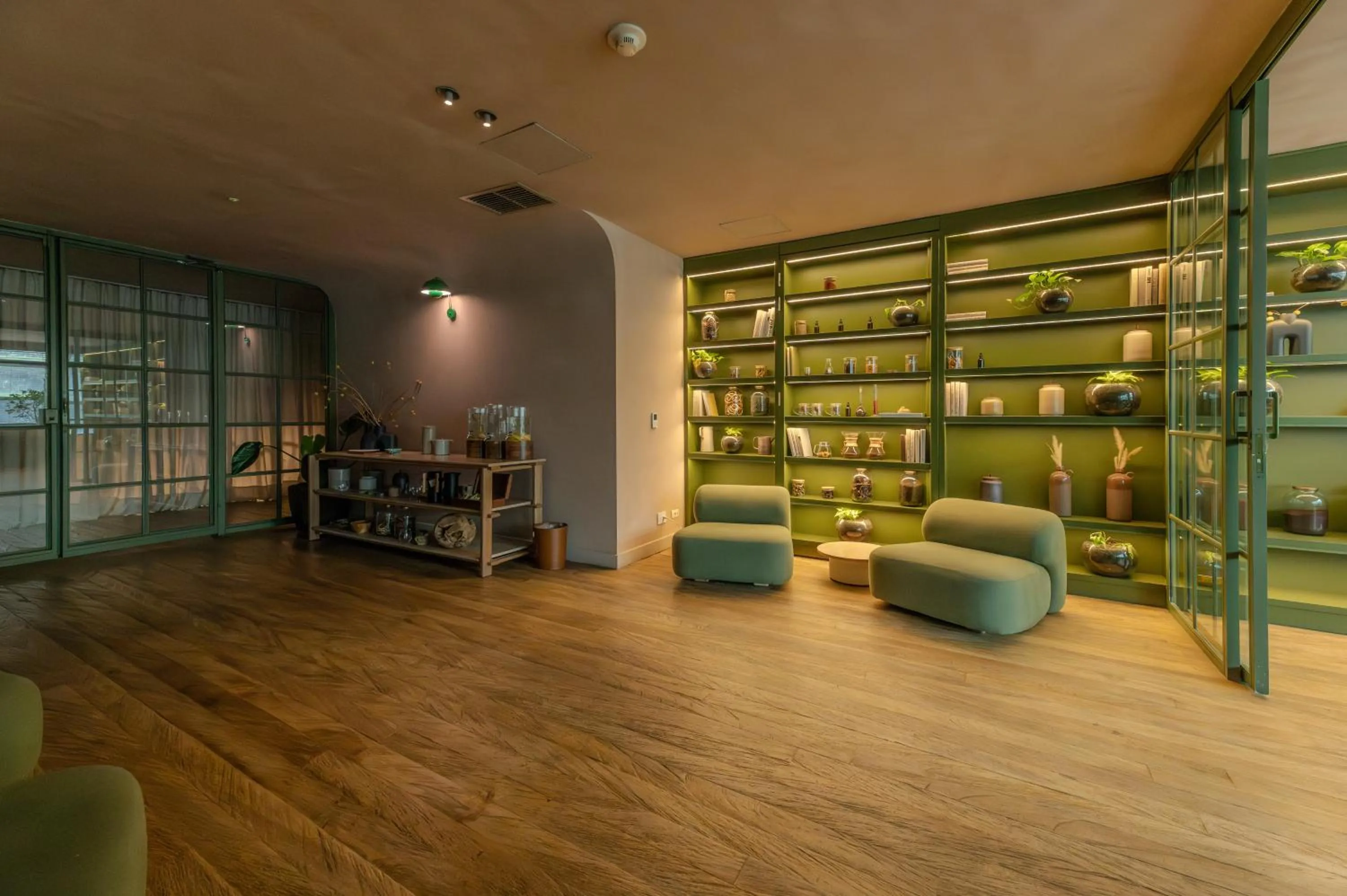 Business facilities in The Charlee Hotel