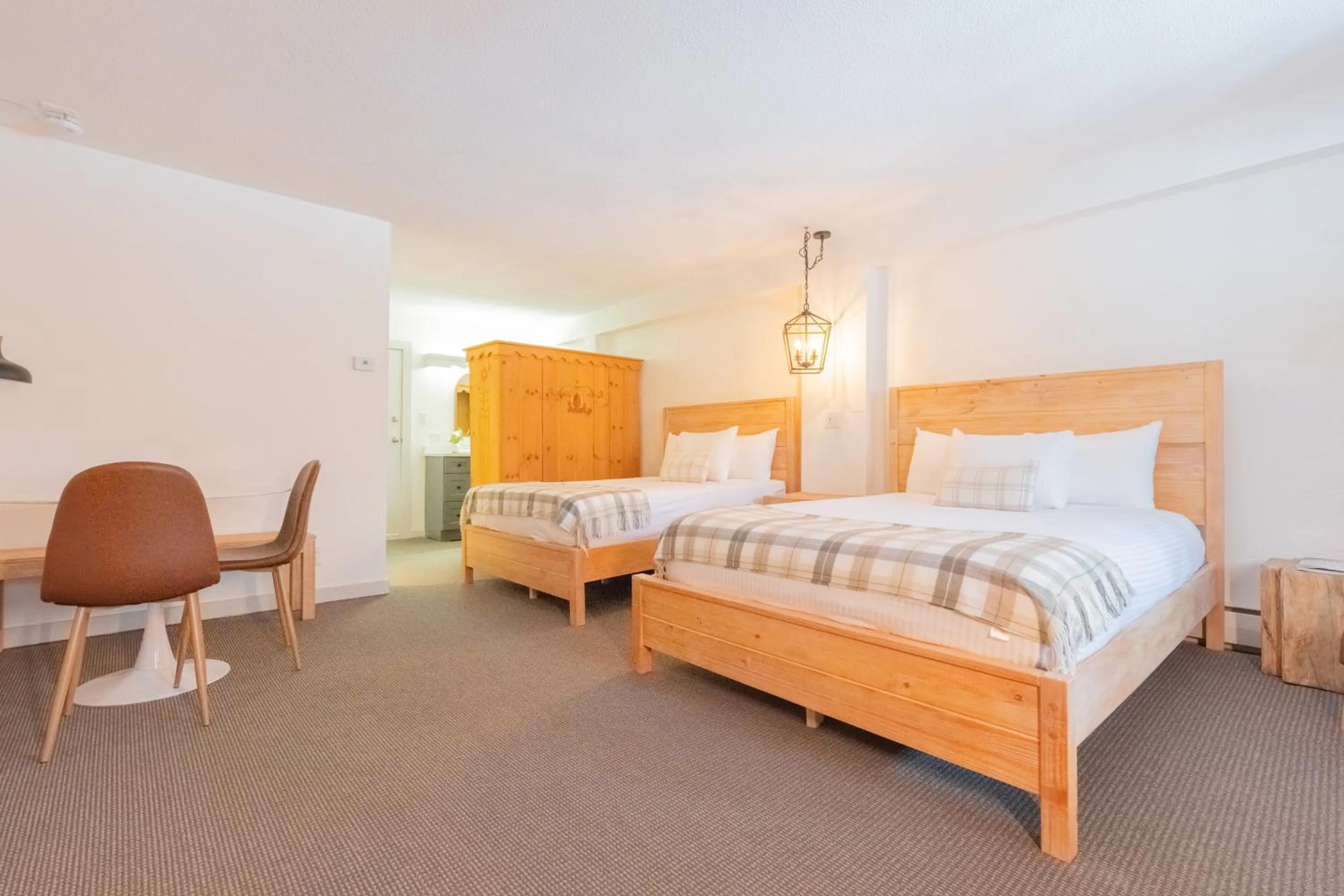 Bed in Innsbruck Inn at Stowe