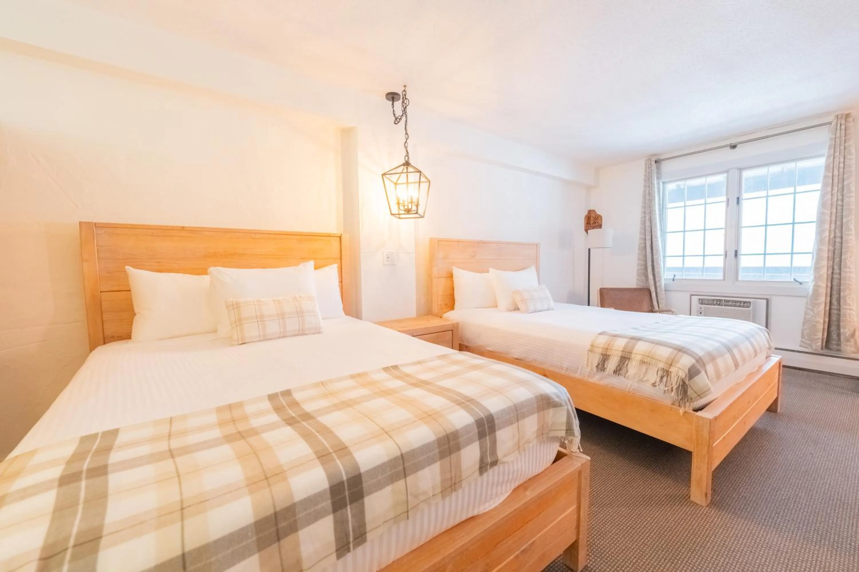 Bed in Innsbruck Inn at Stowe