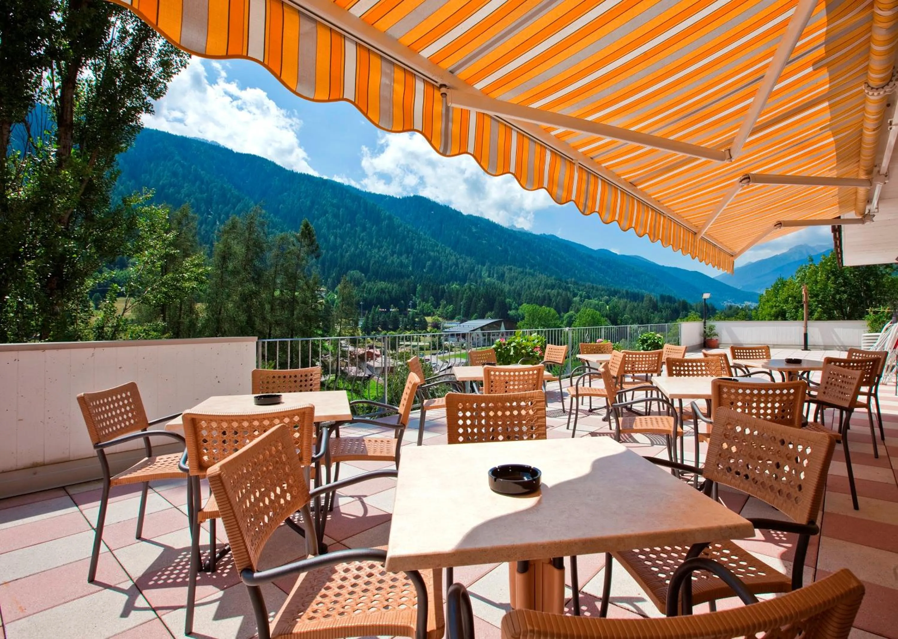 Summer in Hotel Val Di Sole