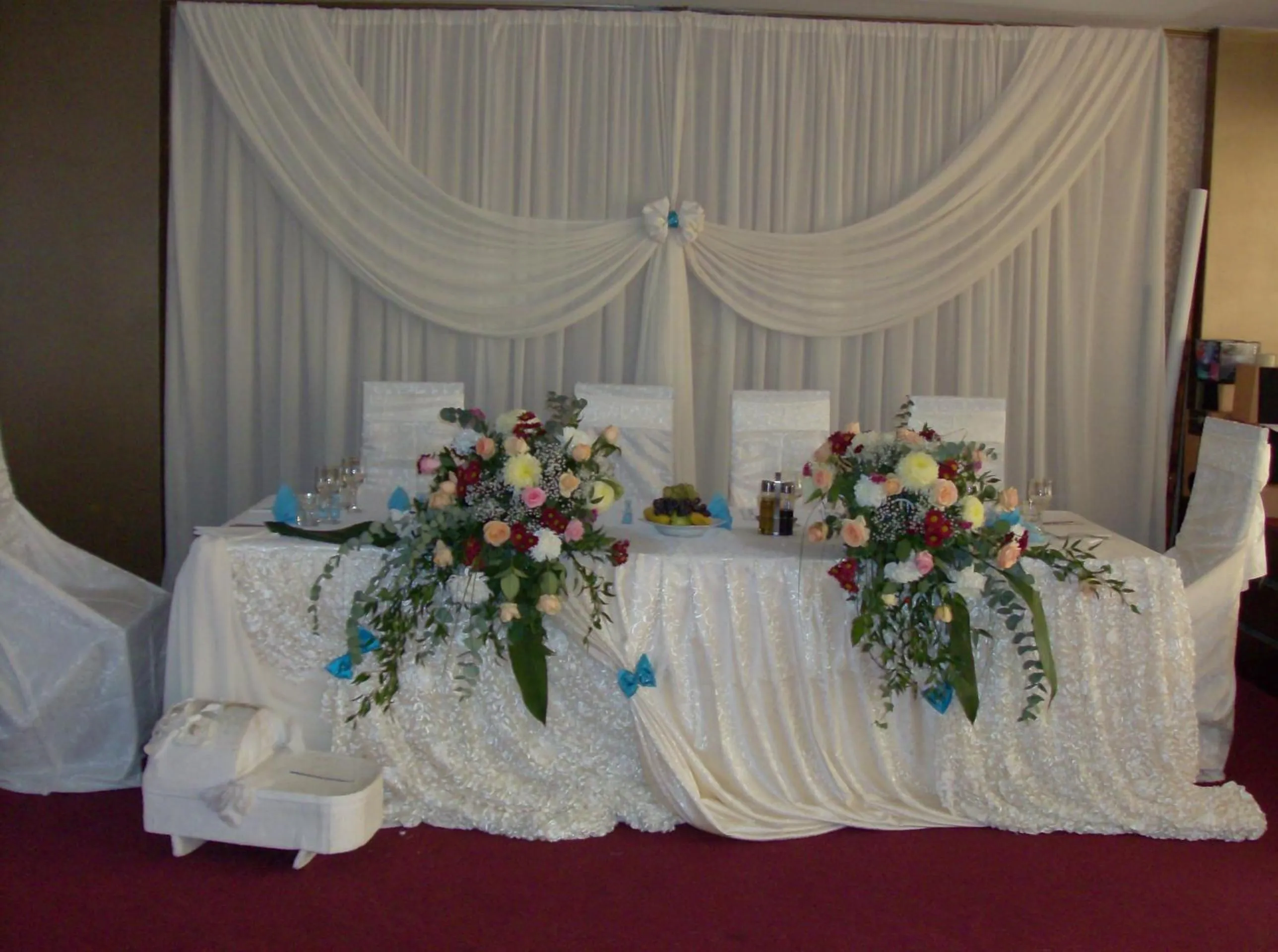 Food and drinks in Hotel Condor