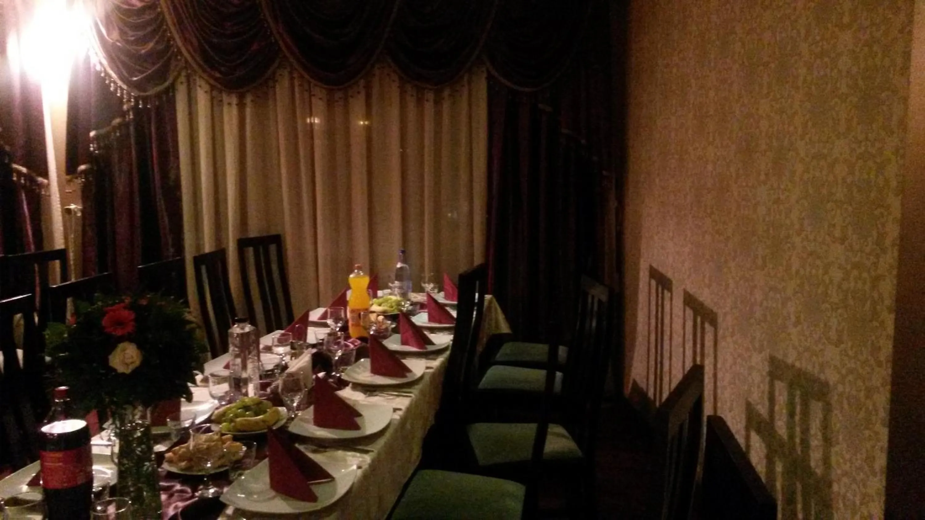 Food and drinks in Hotel Condor