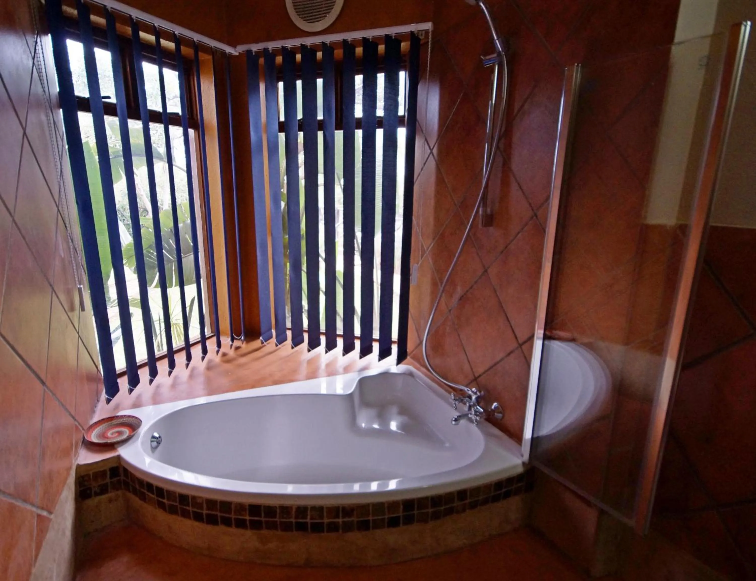 Bathroom in Crocodile Kruger Safari Lodge
