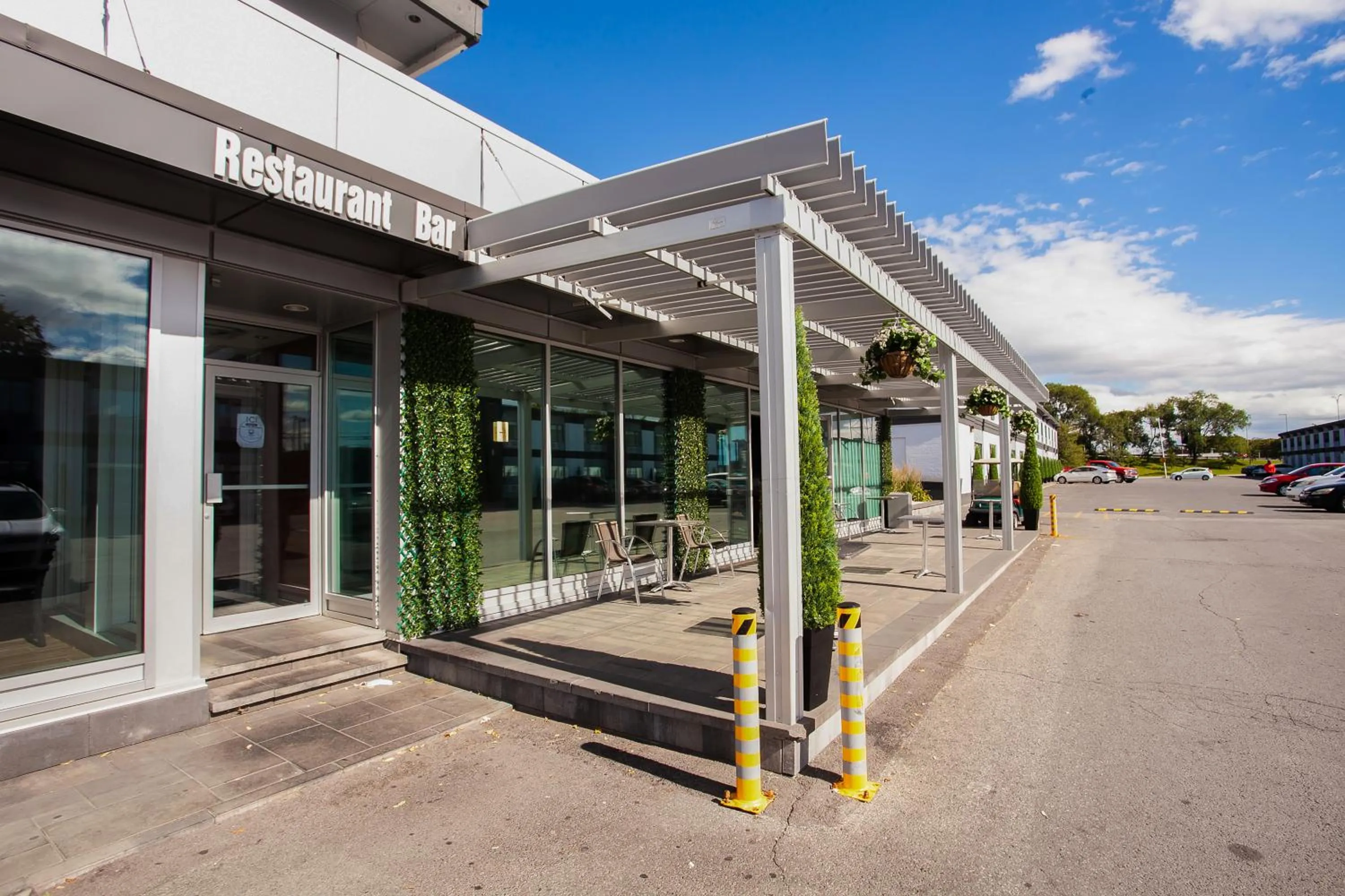 Lobby or reception in Hotel Newstar Montréal