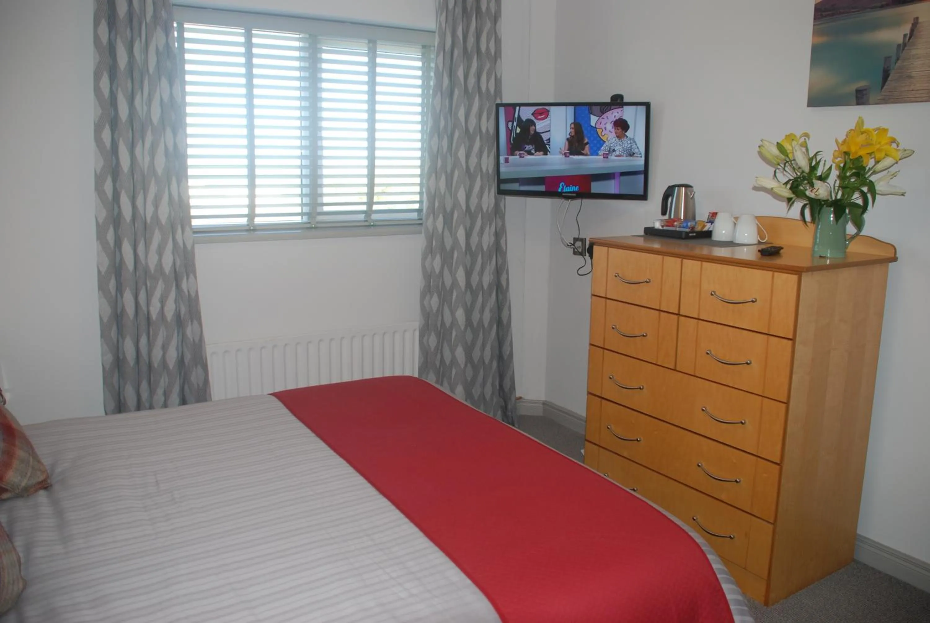 Bed in Tuskar House by the Sea