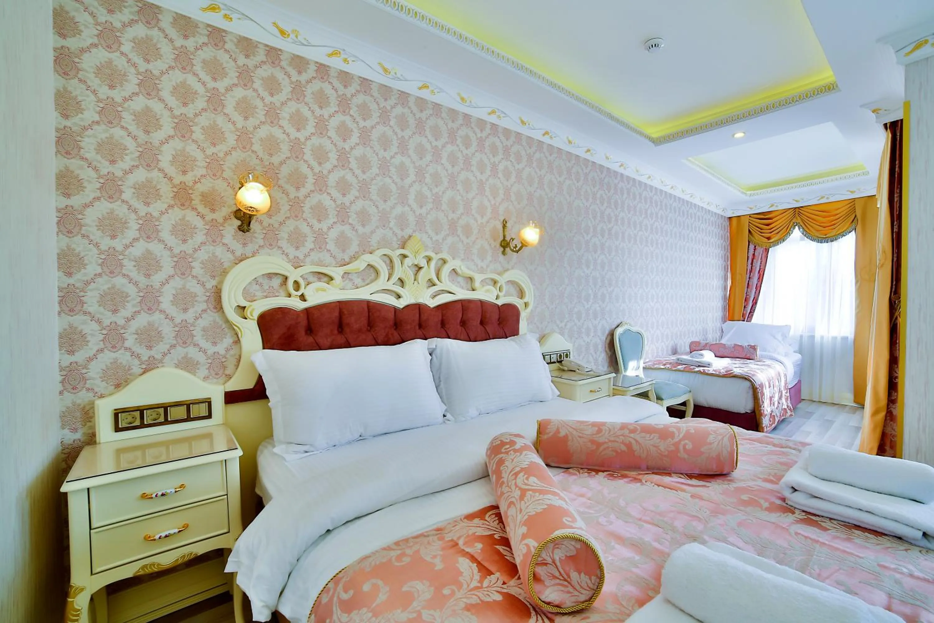 Photo of the whole room, Bed in Nayla Palace Hotel-Special Category