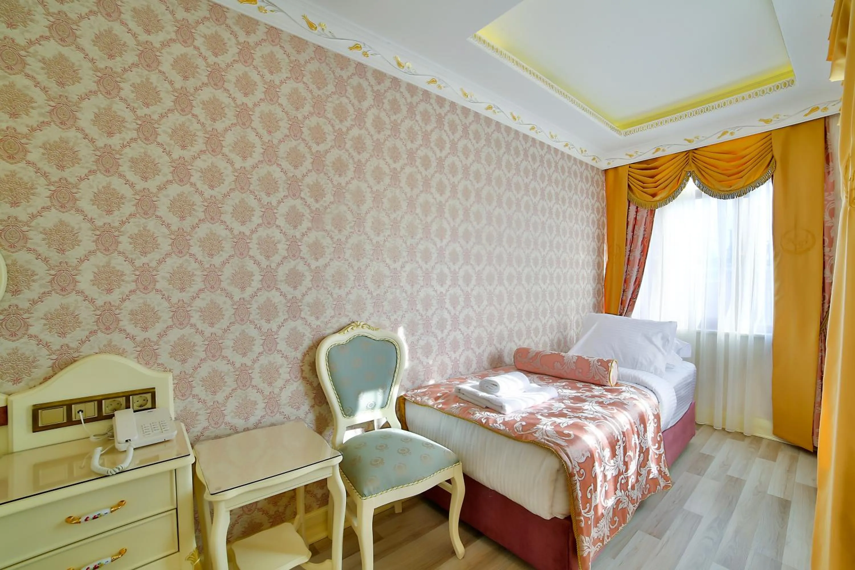 Photo of the whole room, Bed in Nayla Palace Hotel-Special Category