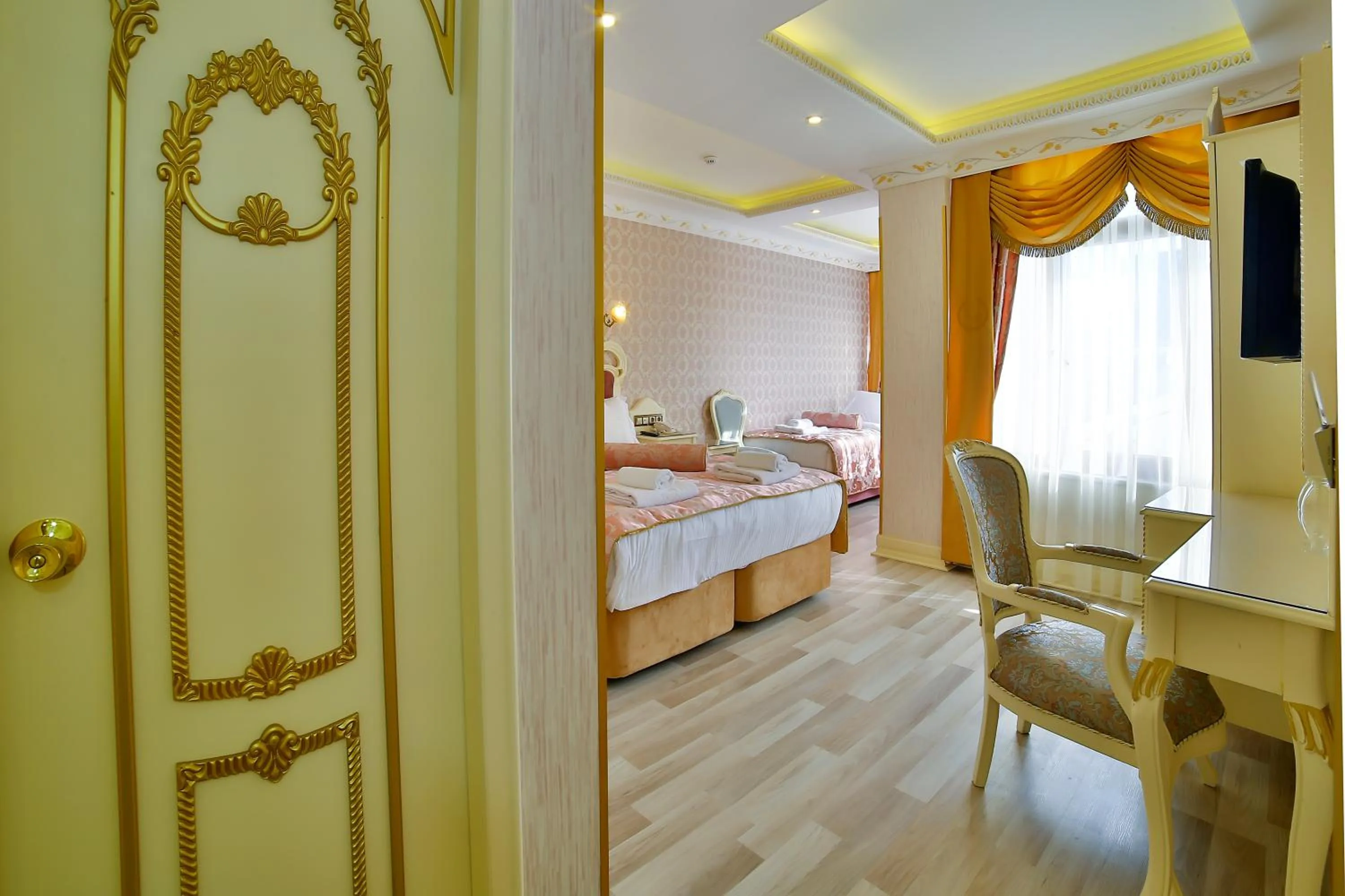 Bed in Nayla Palace Hotel-Special Category