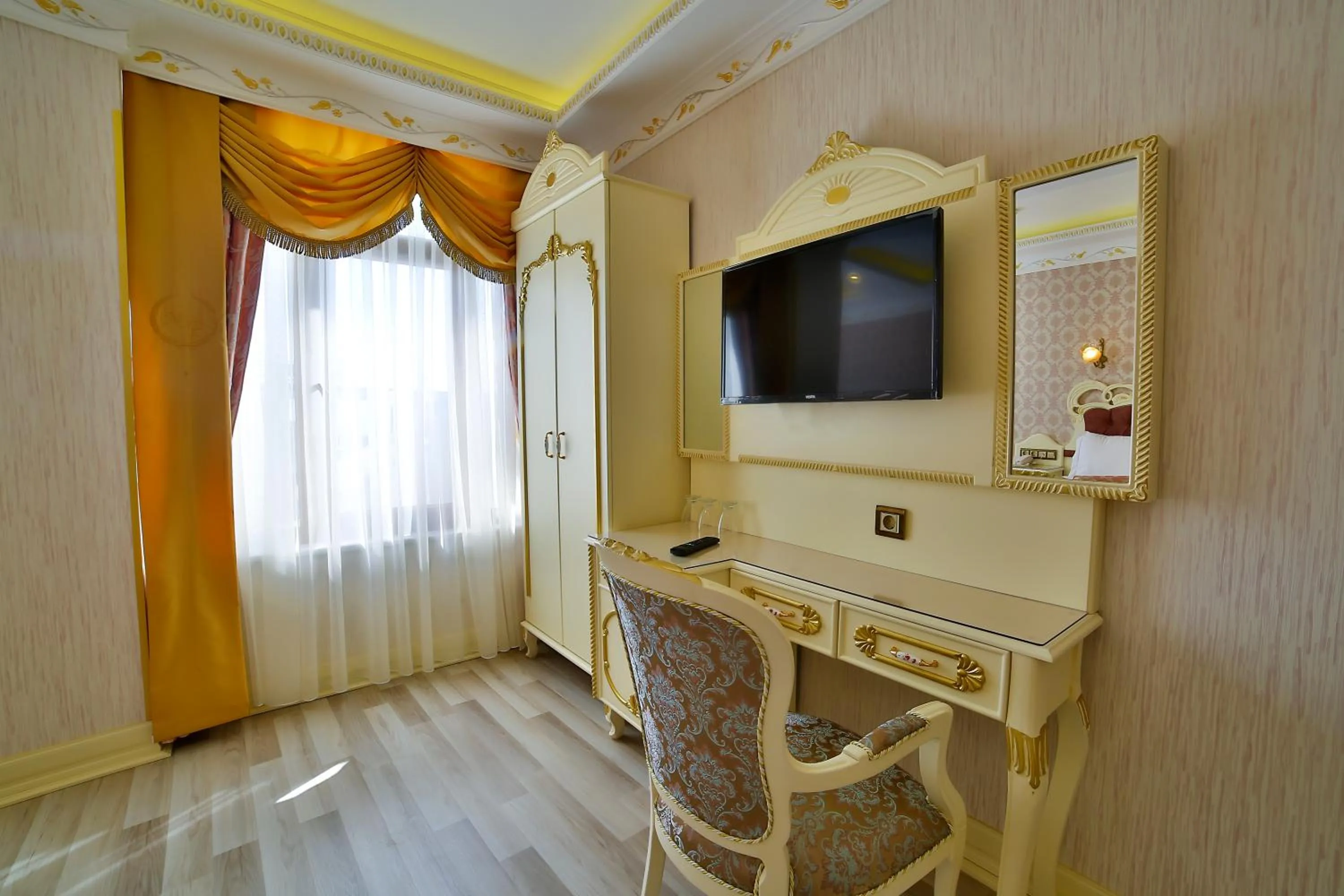 Decorative detail in Nayla Palace Hotel-Special Category