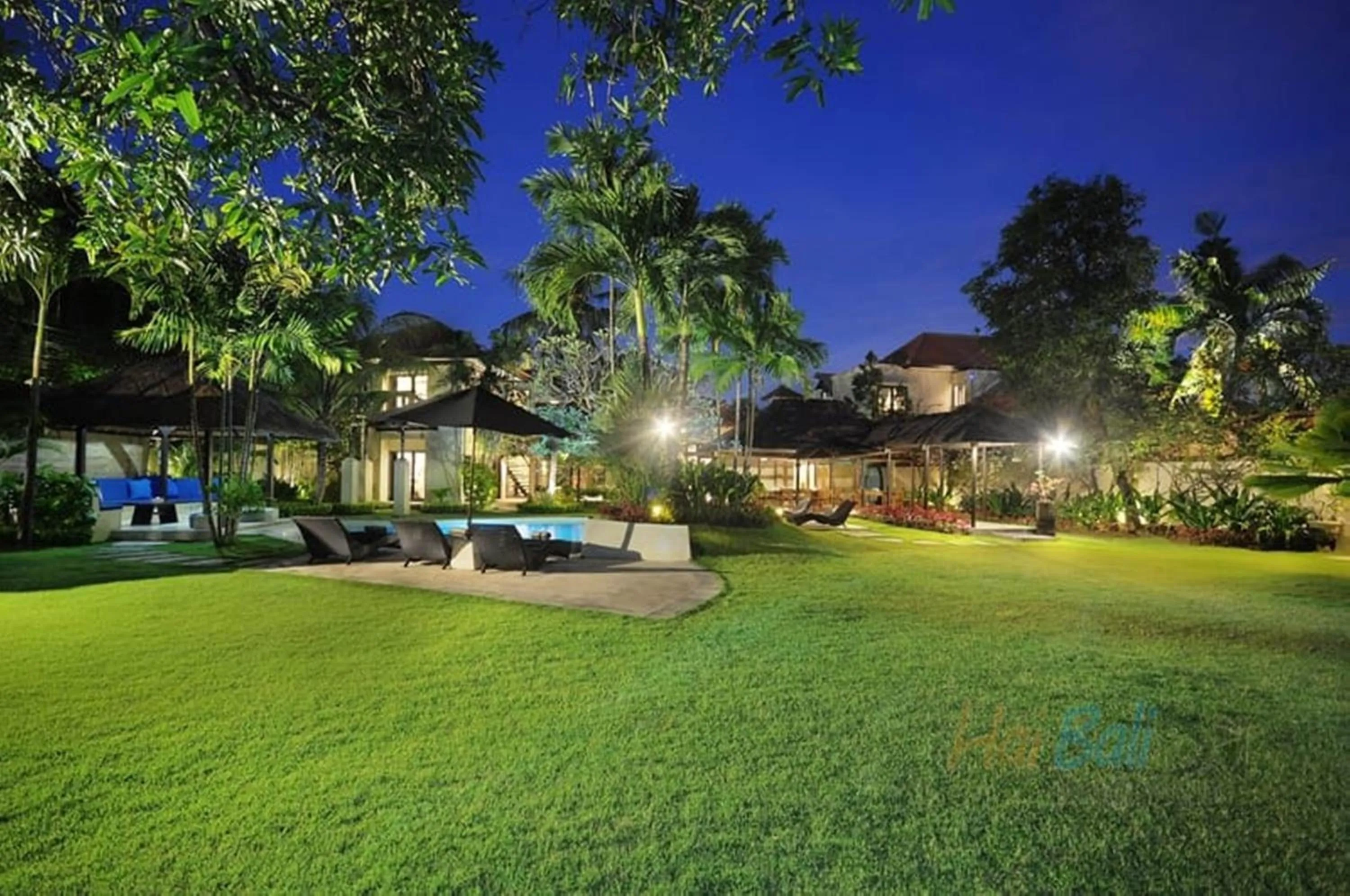 Property building in Villa Seminyak William