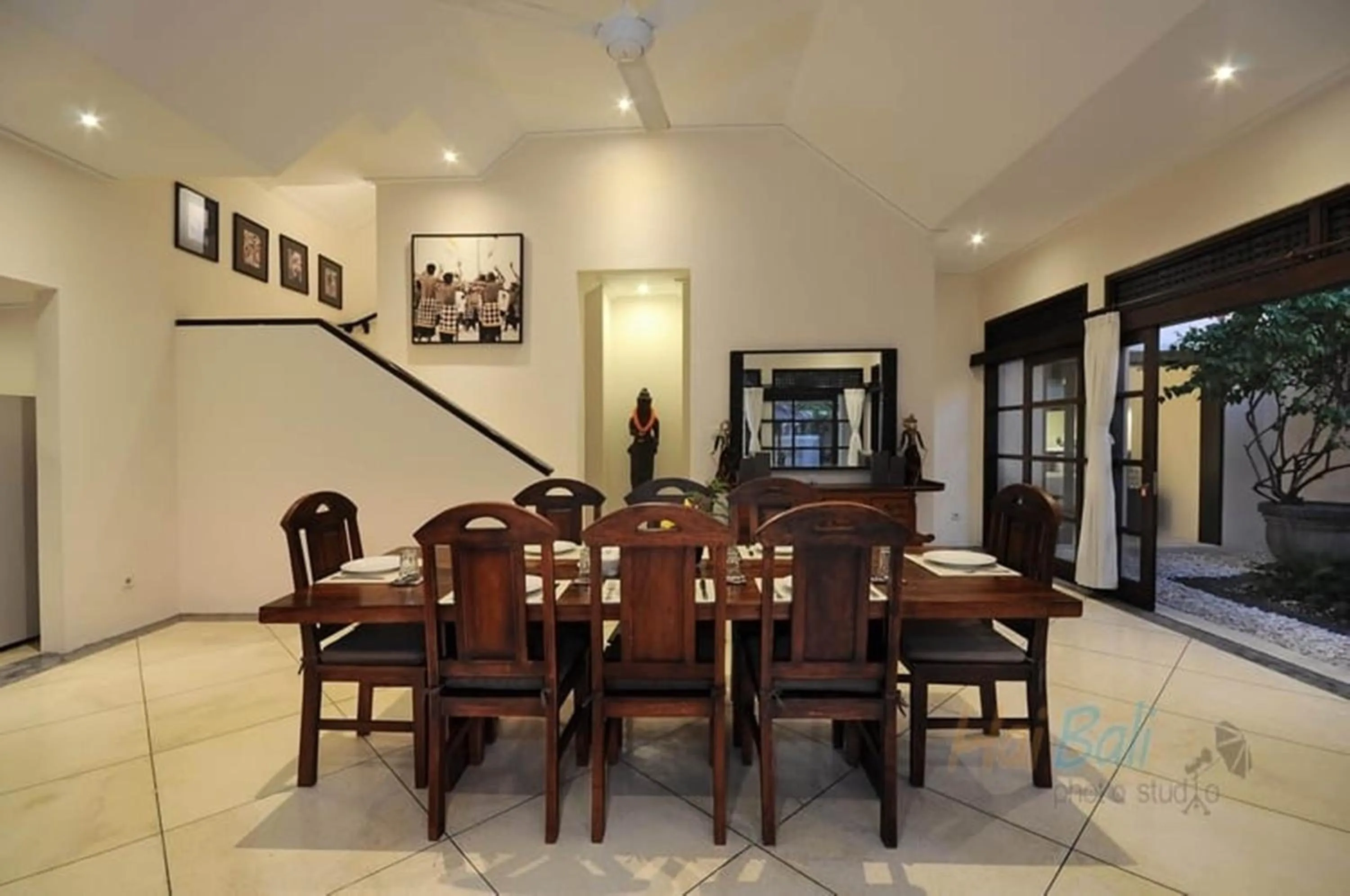 Dining area in Villa Seminyak William