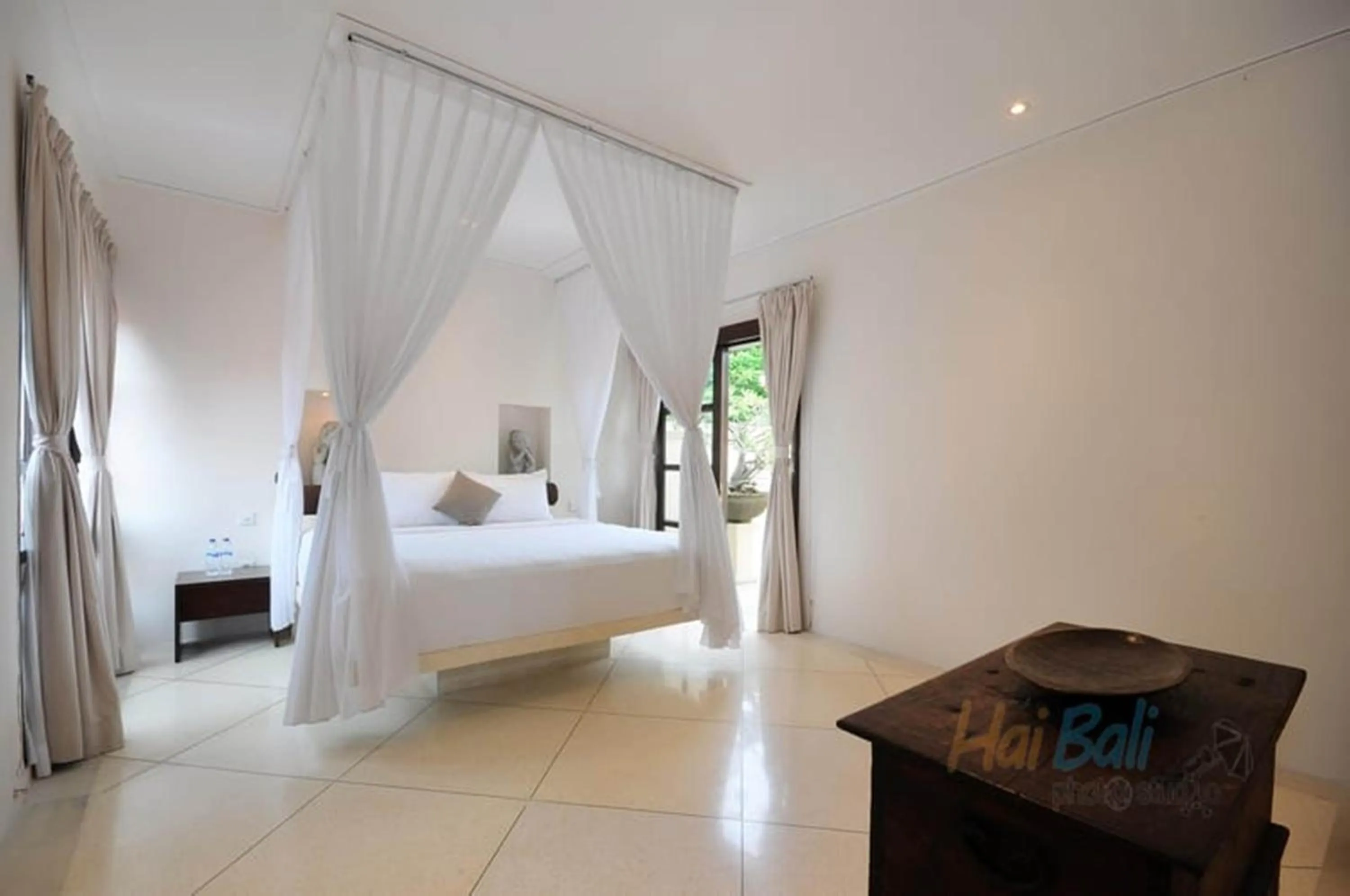 Bed in Villa Seminyak William