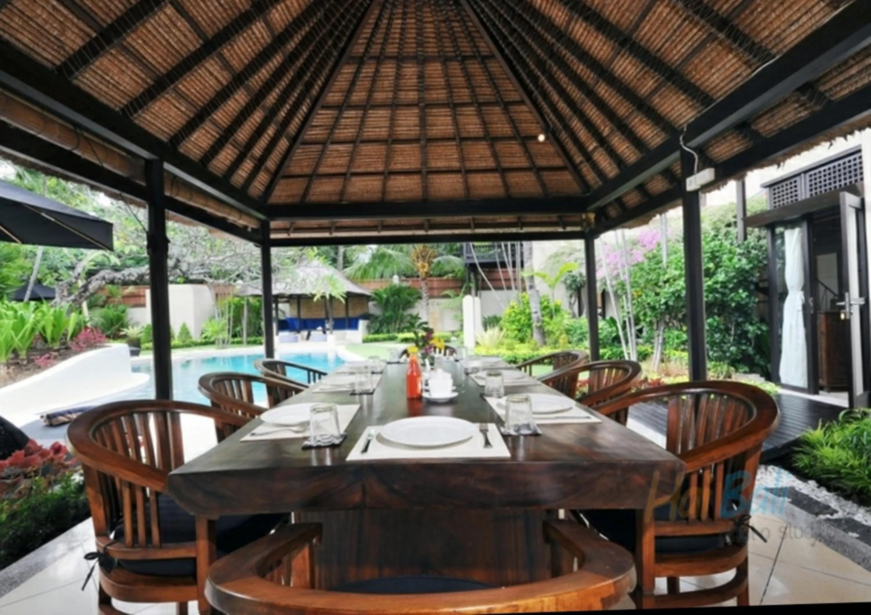 Restaurant/places to eat in Villa Seminyak William