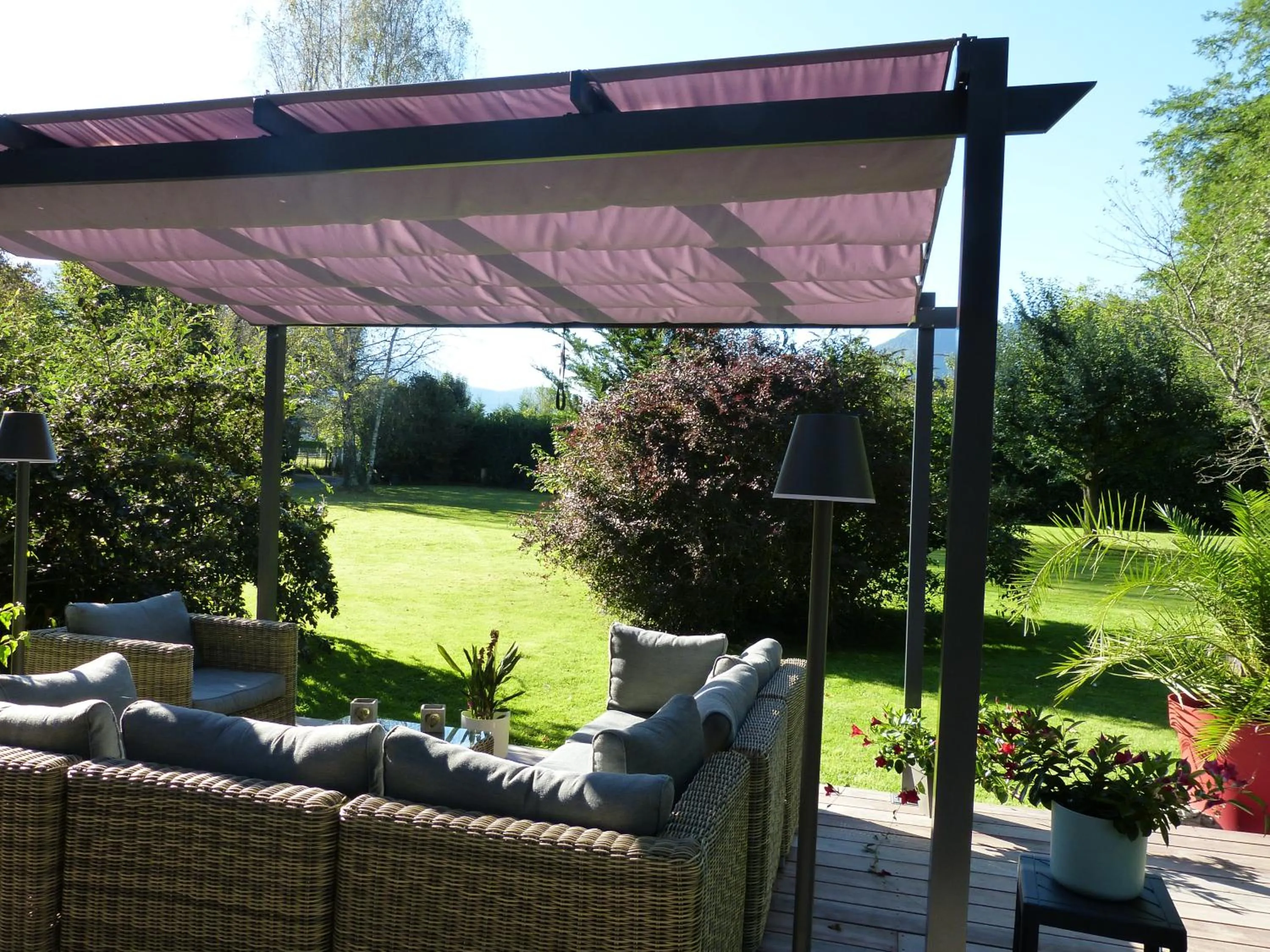 Patio in LES CHAMBRES DU GAVE D'OSSAU