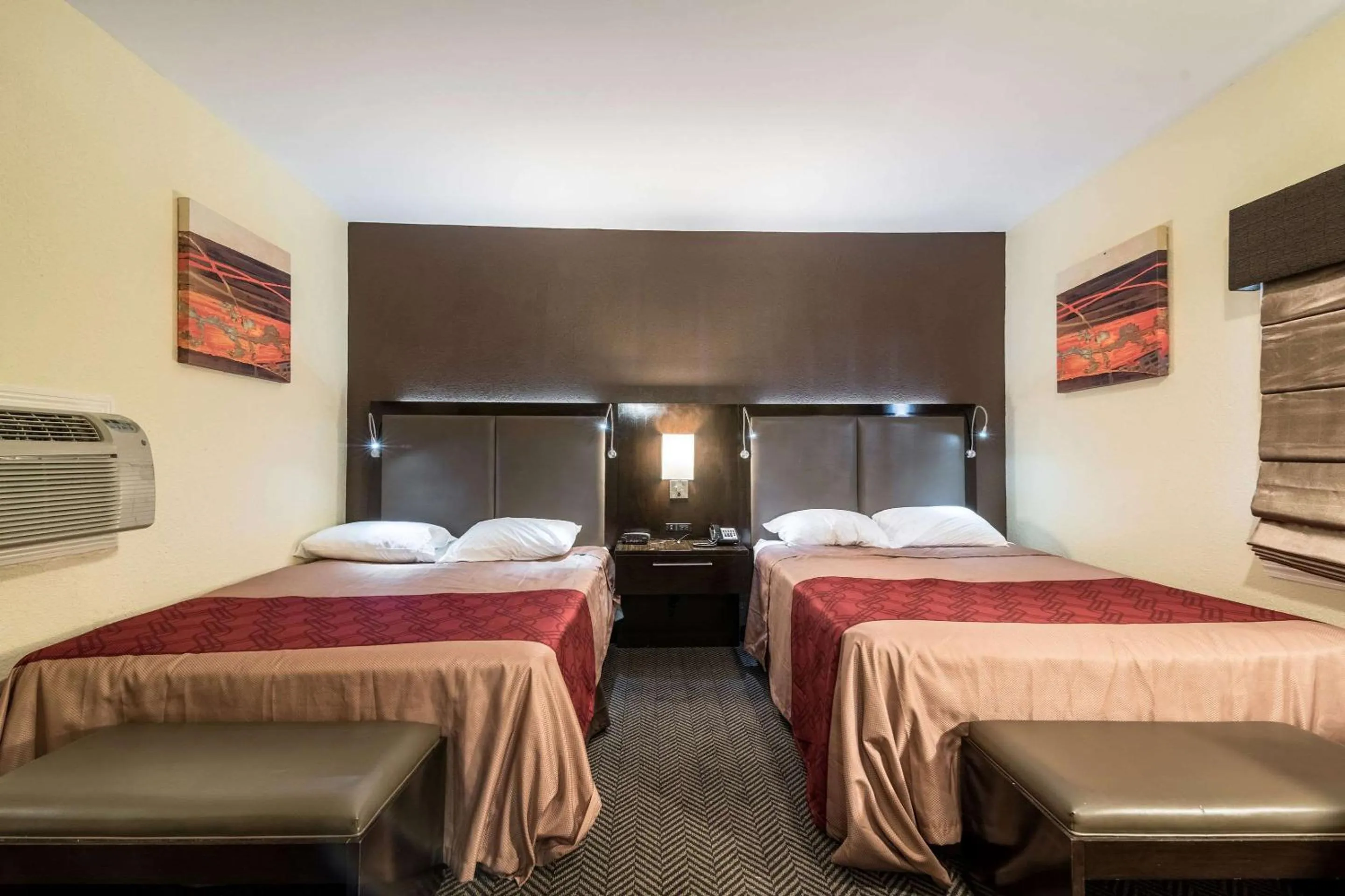 Photo of the whole room in Econo Lodge Rutland