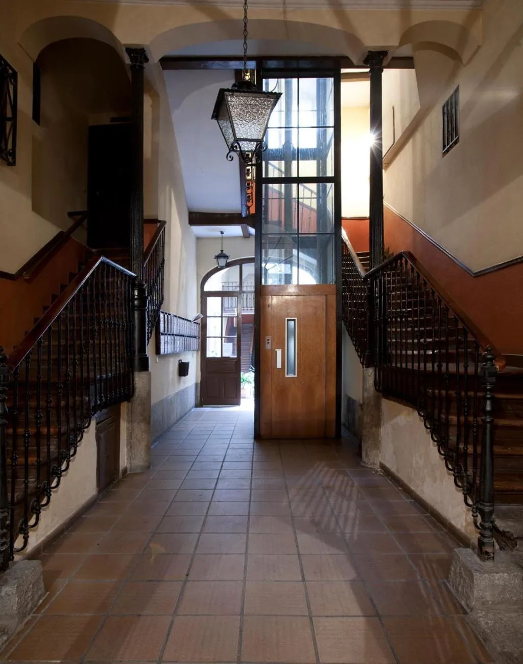 Facade/entrance in Hostal Zabala