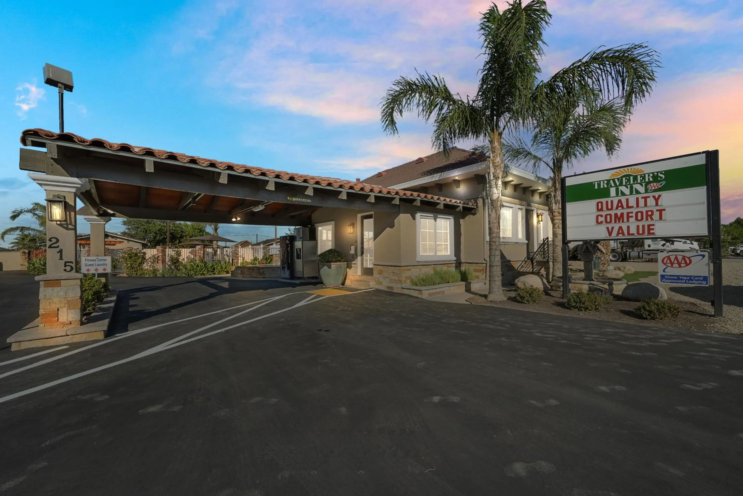 Traveler's Inn Williams, CA Modern Renovated Hotel