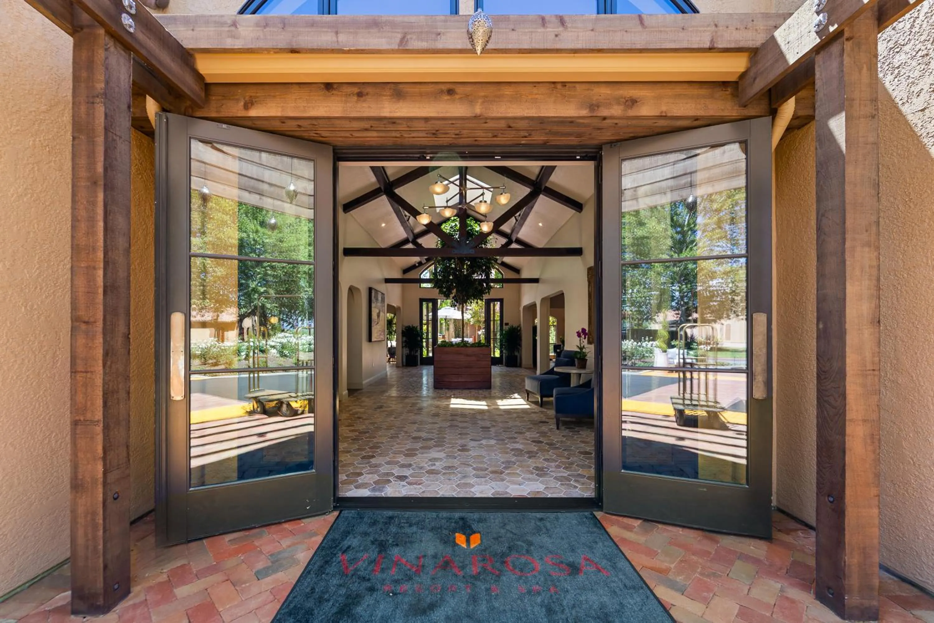 Facade/entrance in Vinarosa Resort & Spa