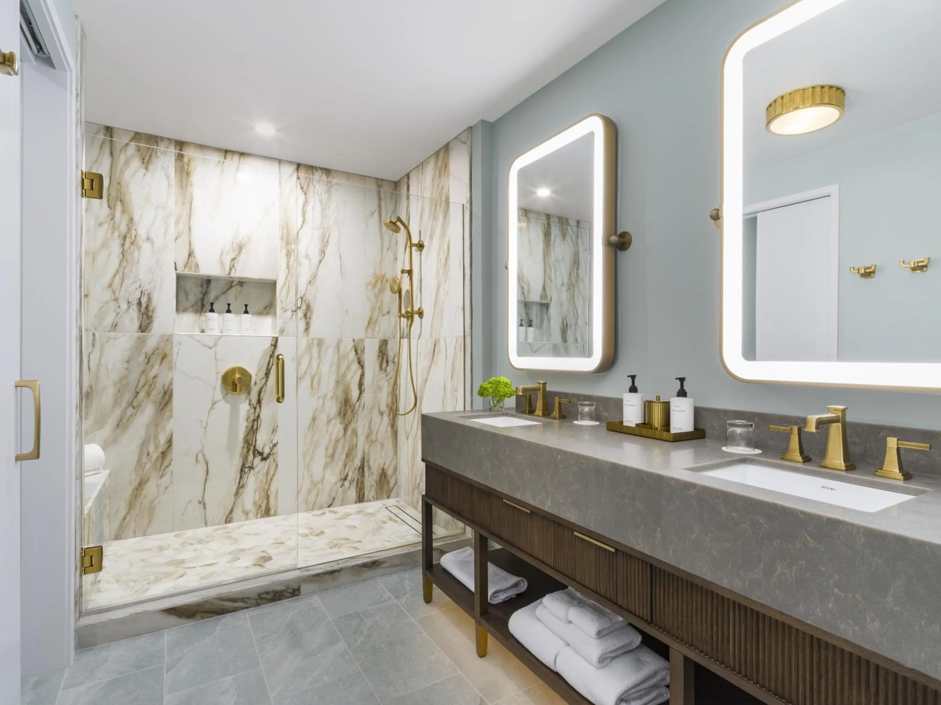 Shower in Vinarosa Resort & Spa