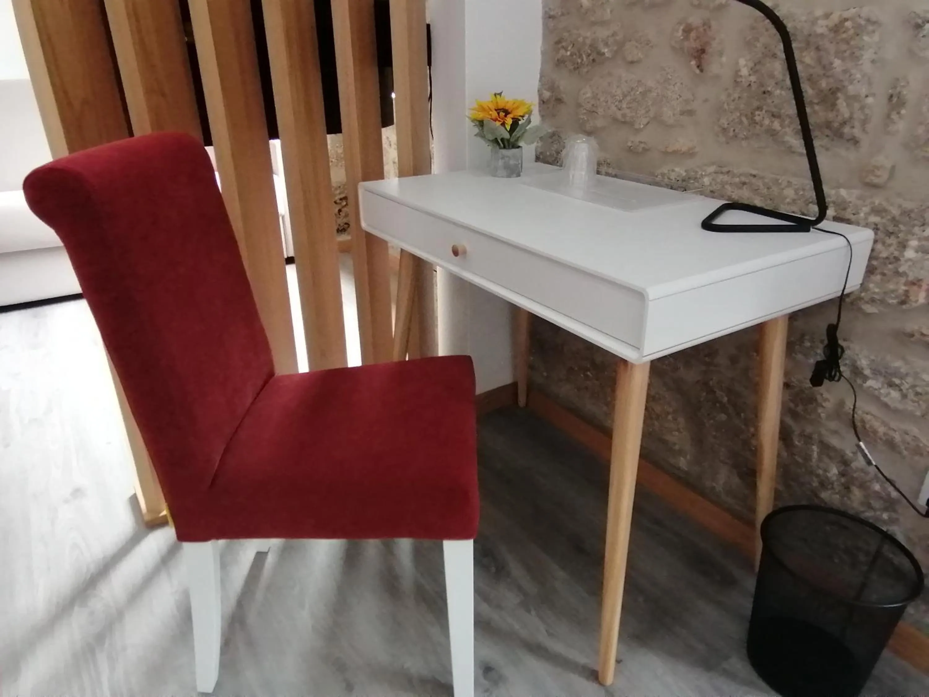 Bedroom in ALOJAMENTO GIRASSOL - Guest House - Quarto com casa de banho privativa